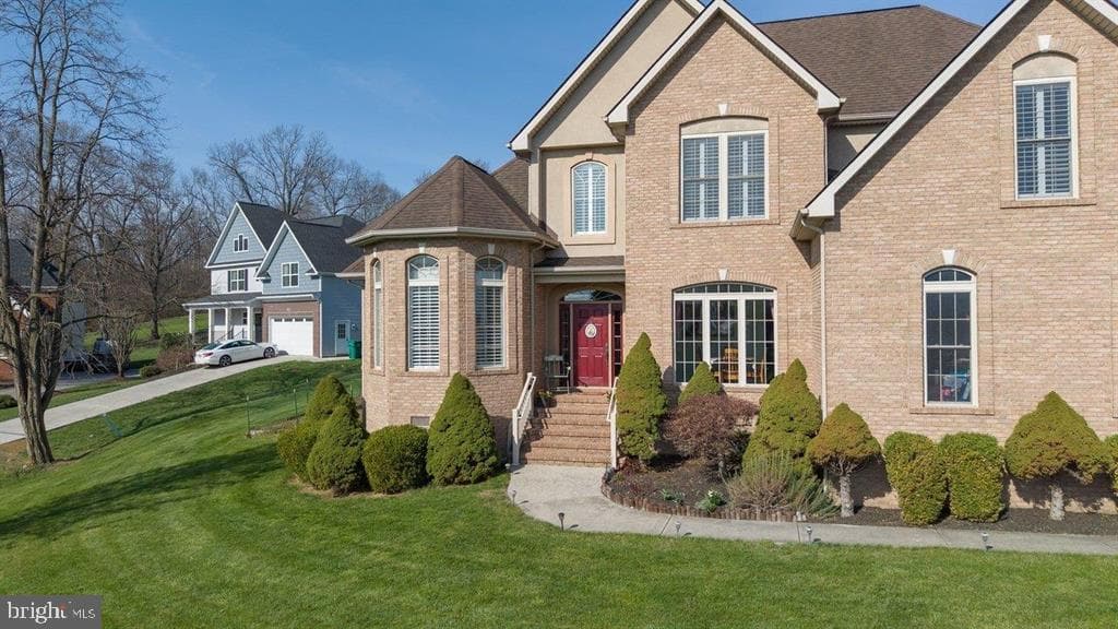 580 Regiment Road photo 68