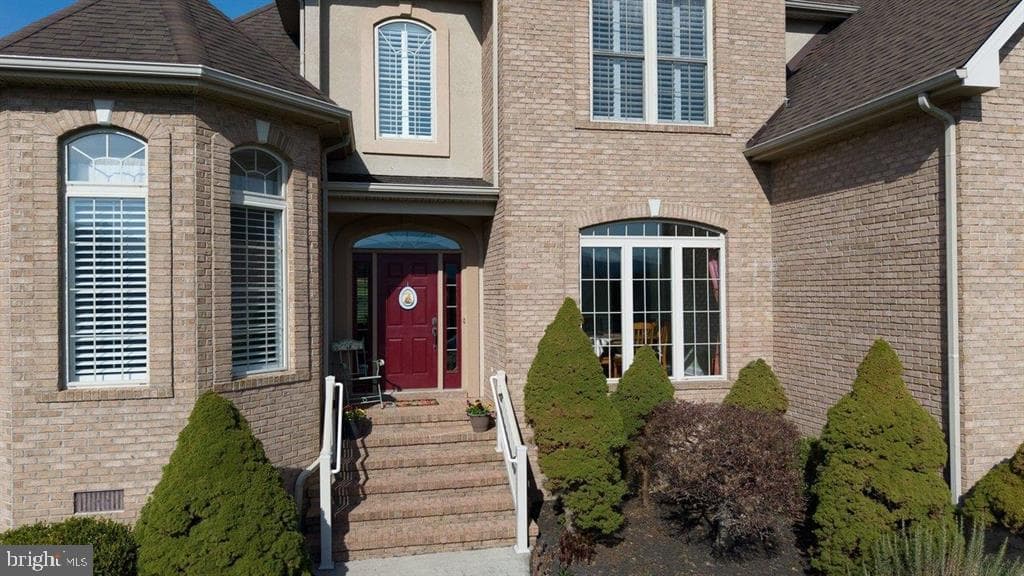 580 Regiment Road photo 69