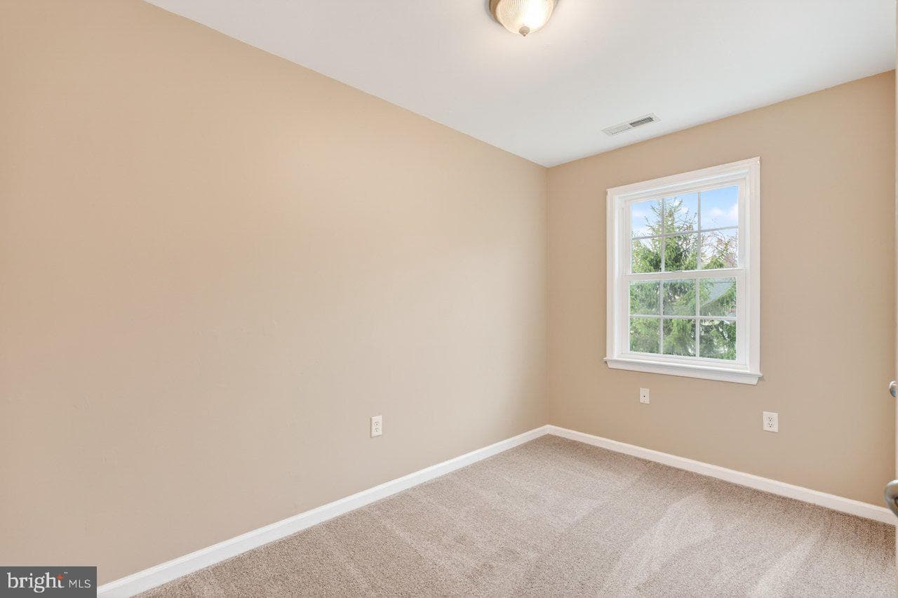 206 Willow Oaks Drive photo 12