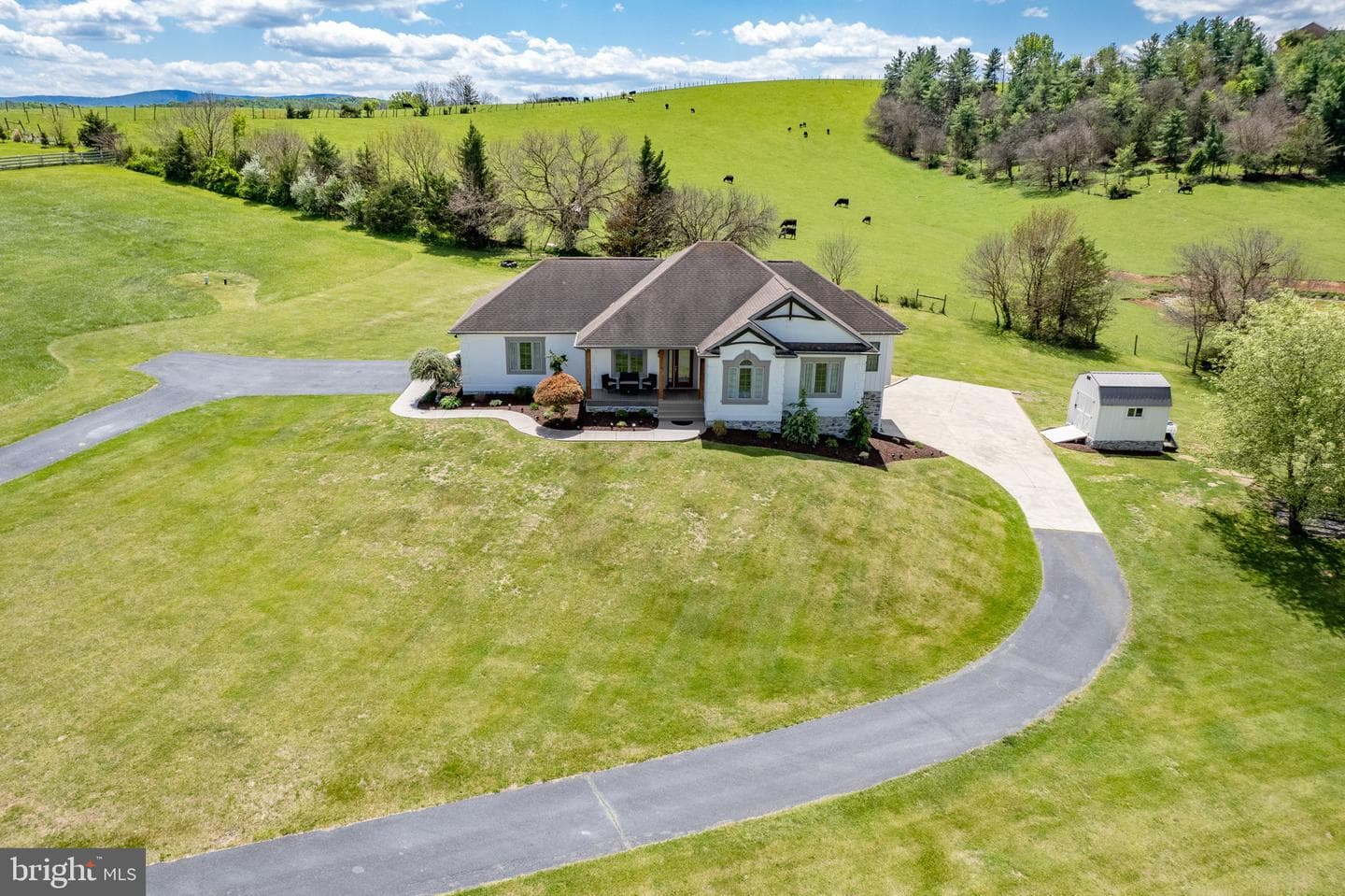 10005 Bonny Brae Lane photo 3