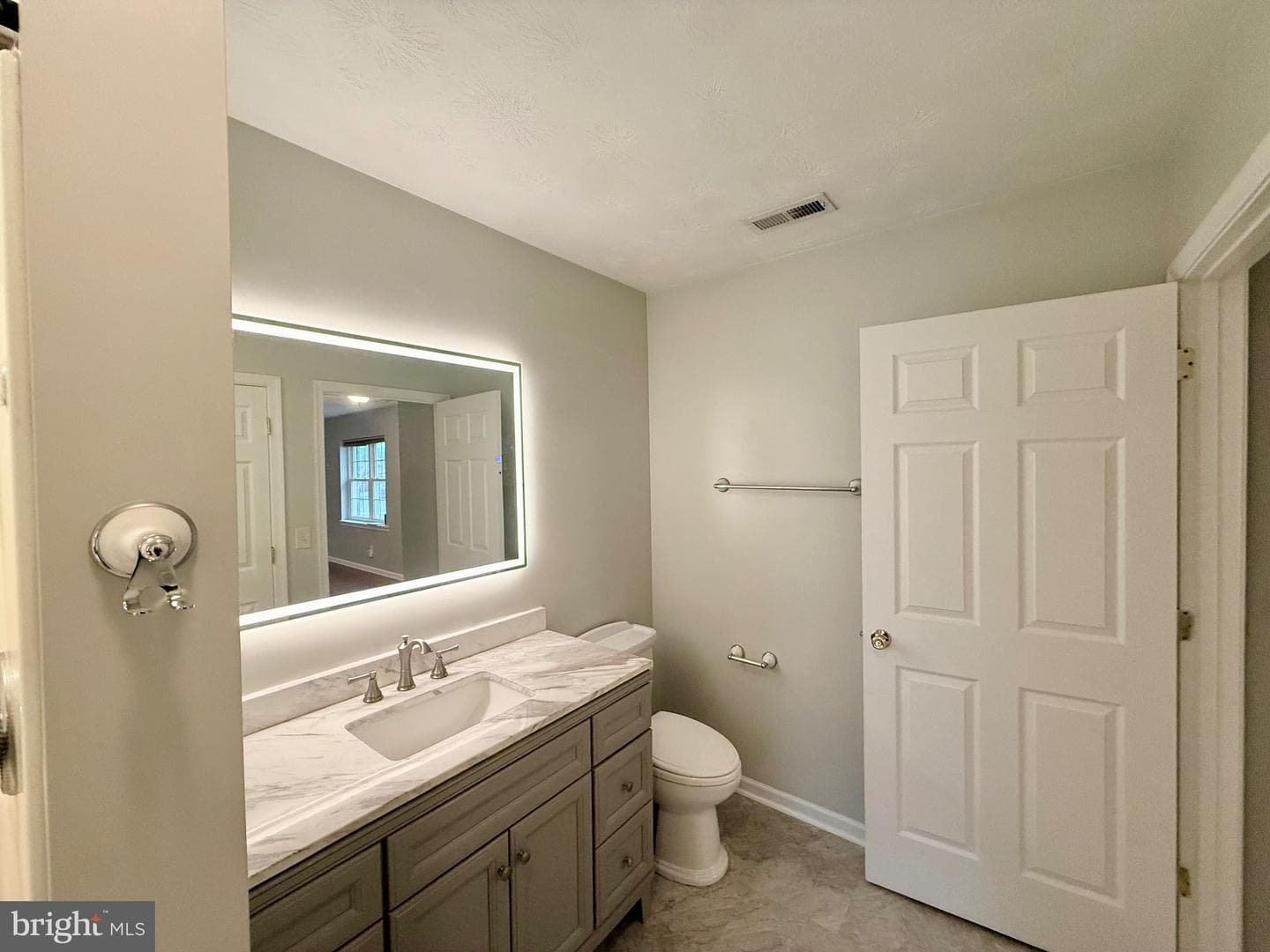 102 Granny Smith Drive photo 8