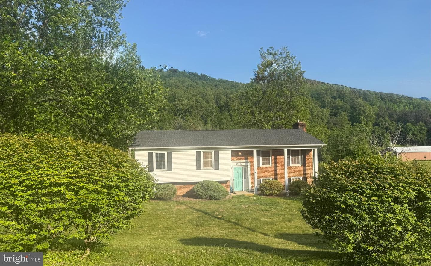 20448 Mount Pleasant Road photo 3