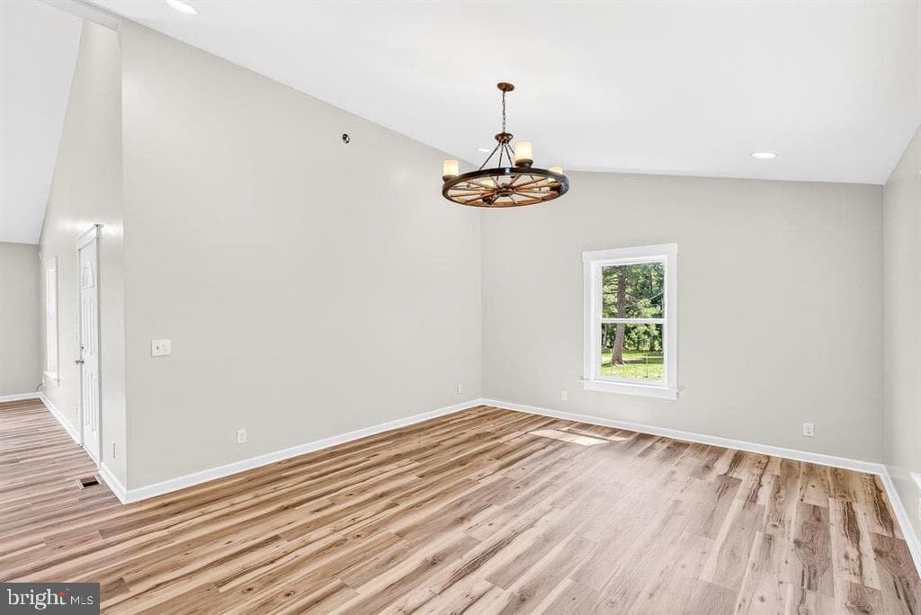 8905 Shade Tree Lane photo 16