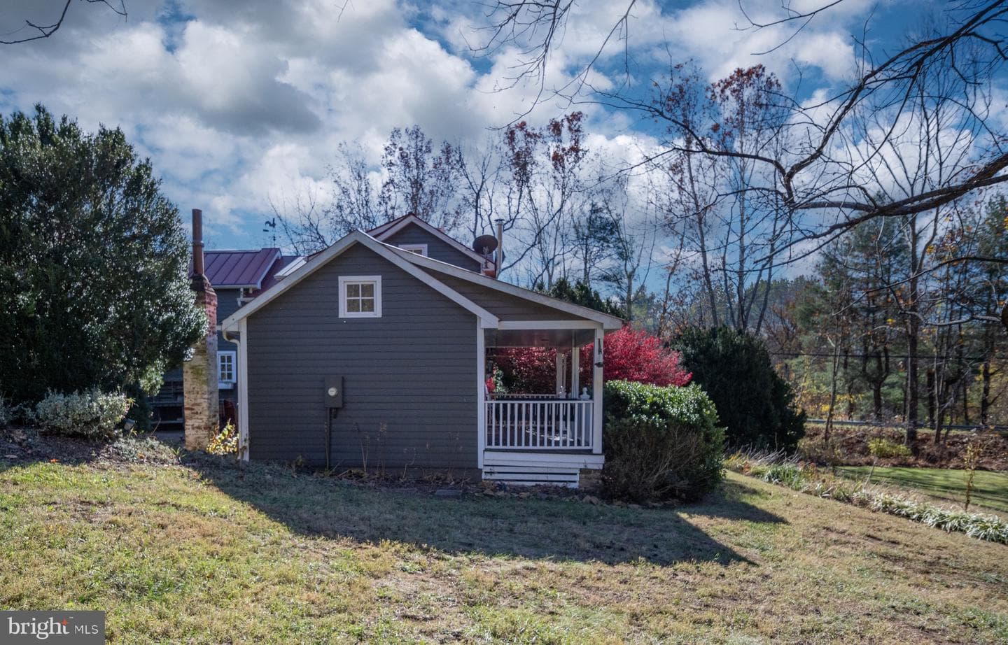 560 Richmond Road photo 119