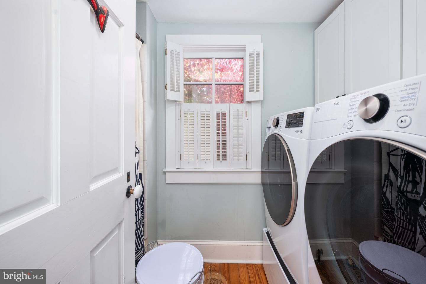 560 Richmond Road photo 44