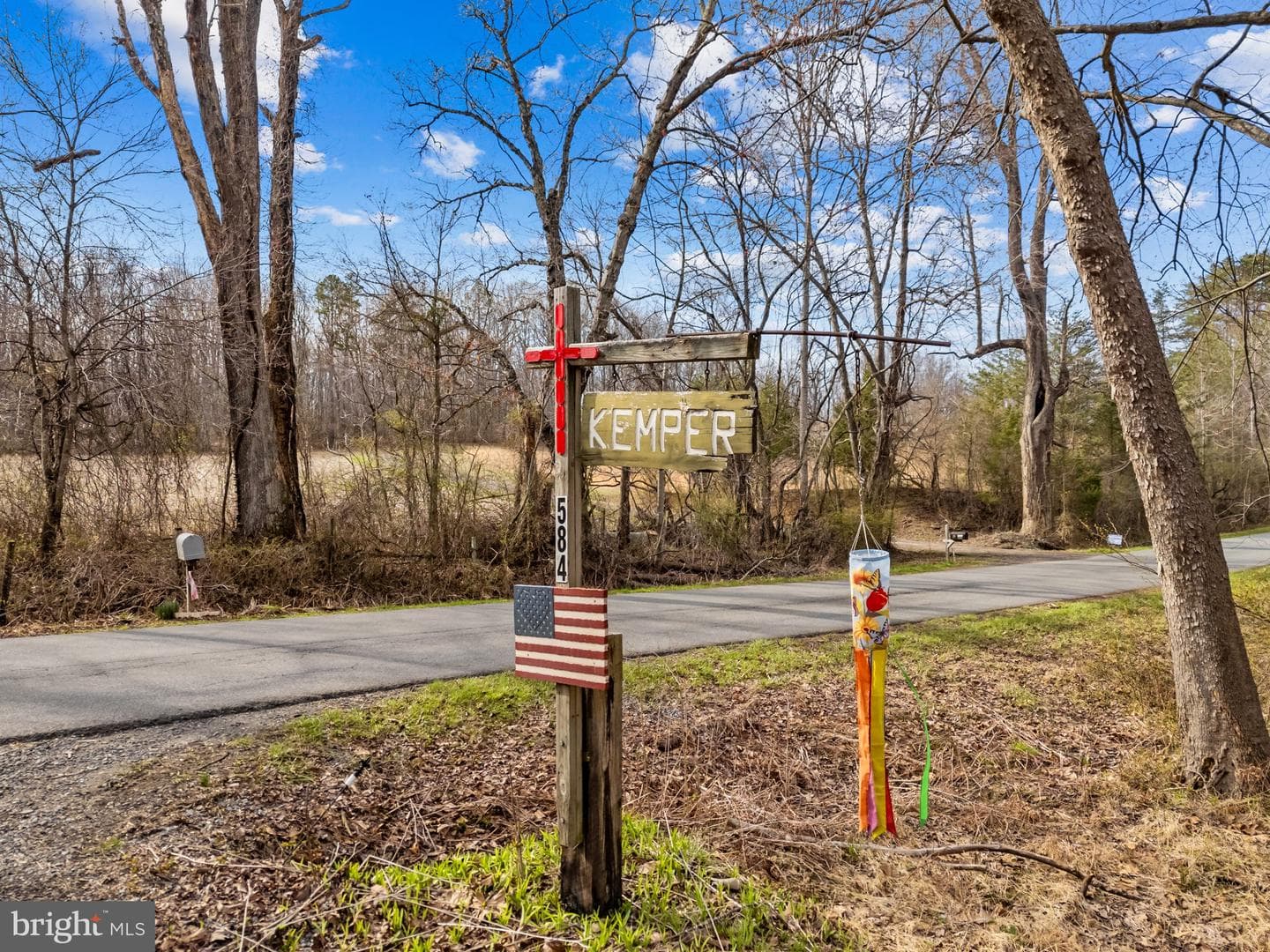 584 S Poes Road photo 12