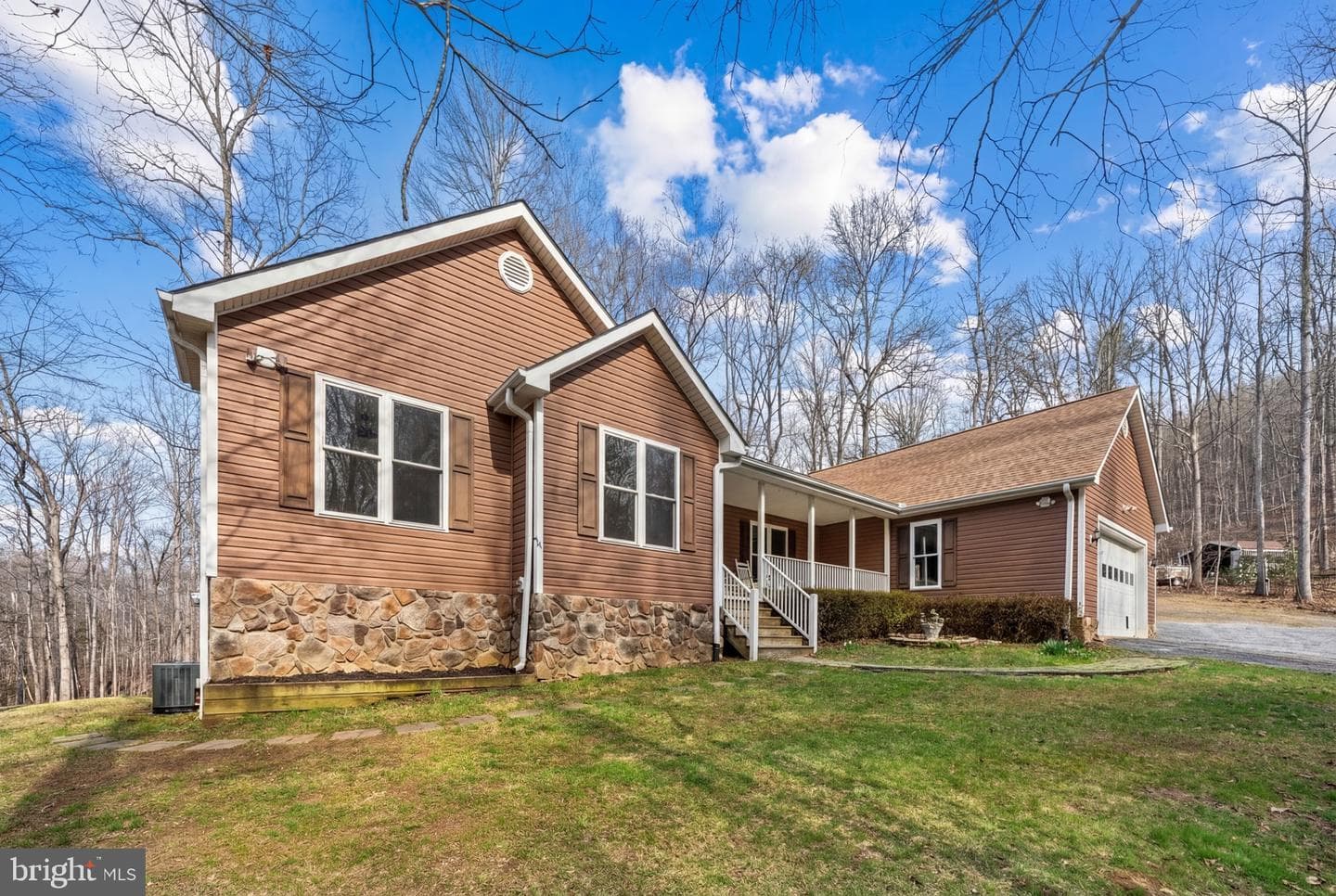 584 S Poes Road photo 14