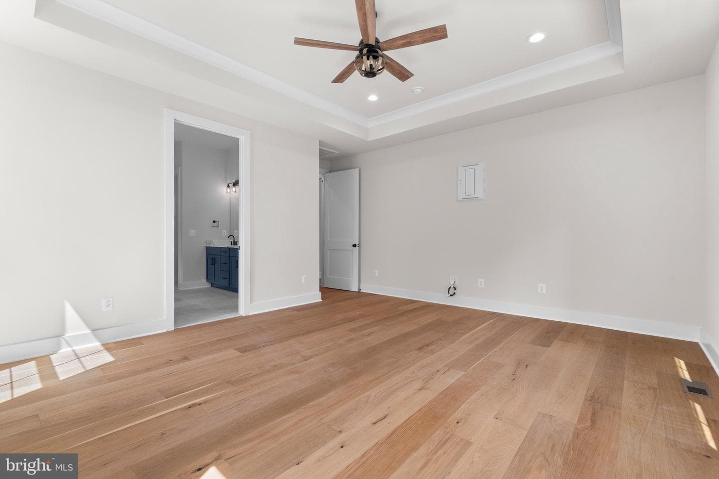 4F Windemeer Ln photo 22