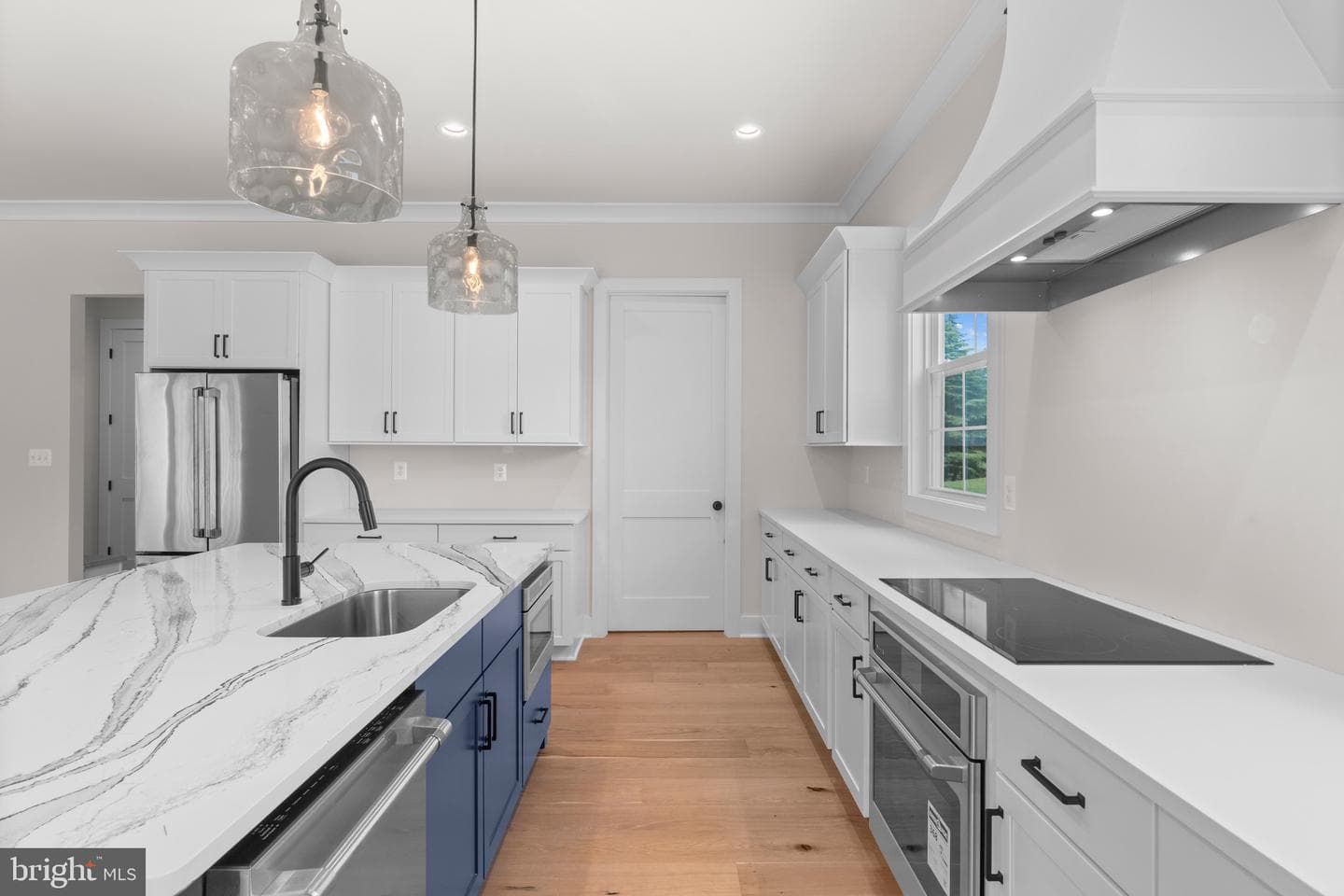 4F Windemeer Ln photo 3
