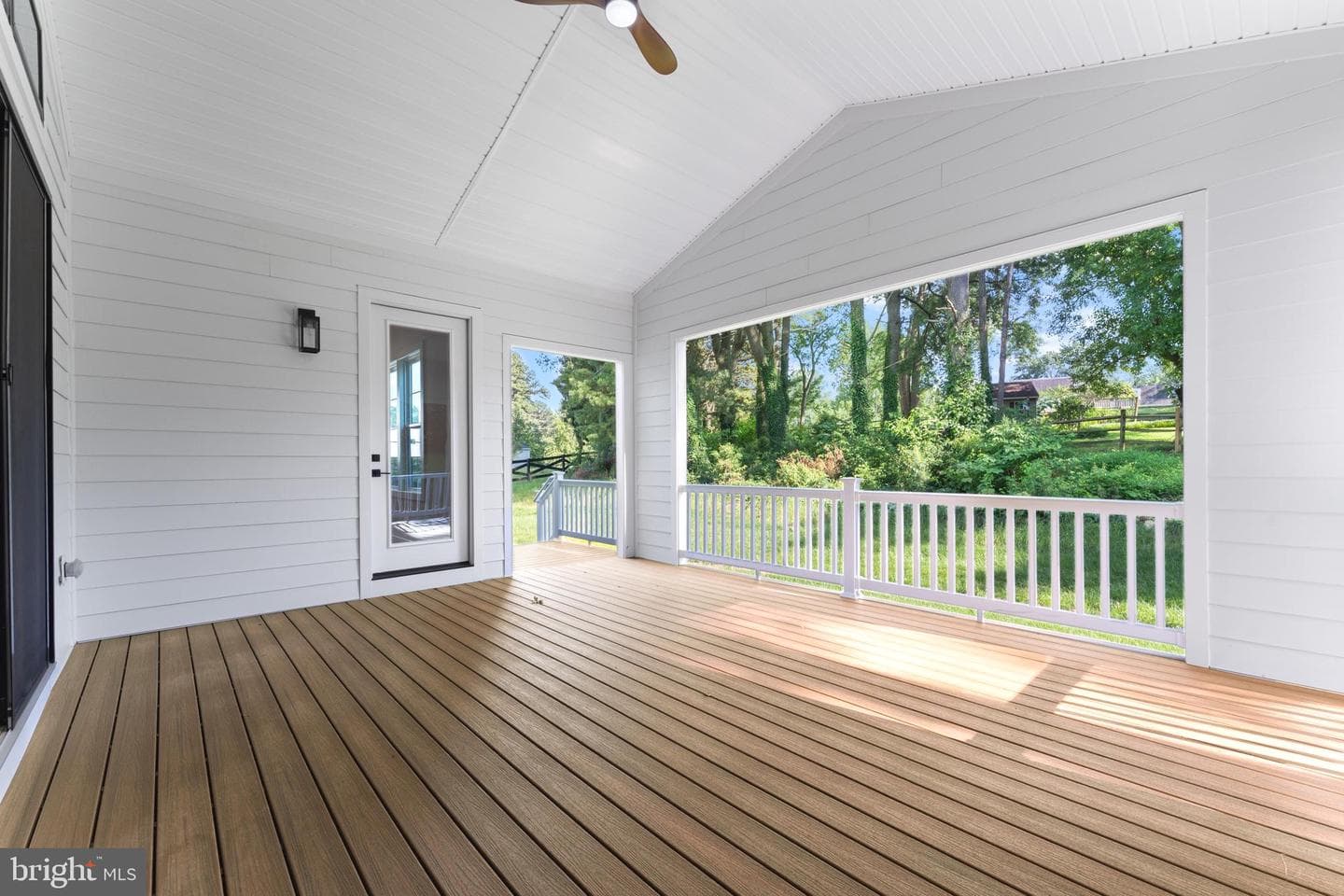4F Windemeer Ln photo 5