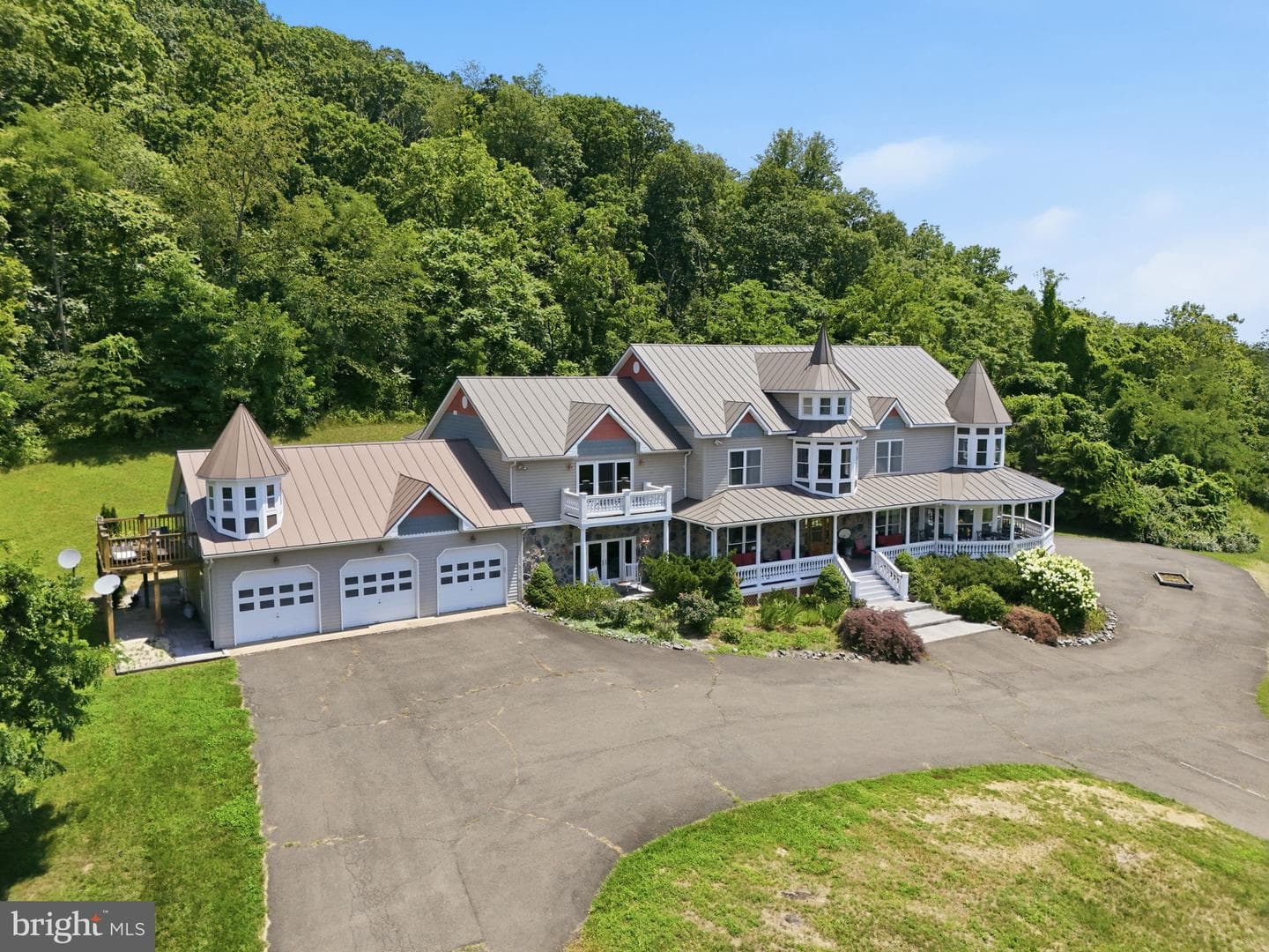 65 Clark Lane, Washington
