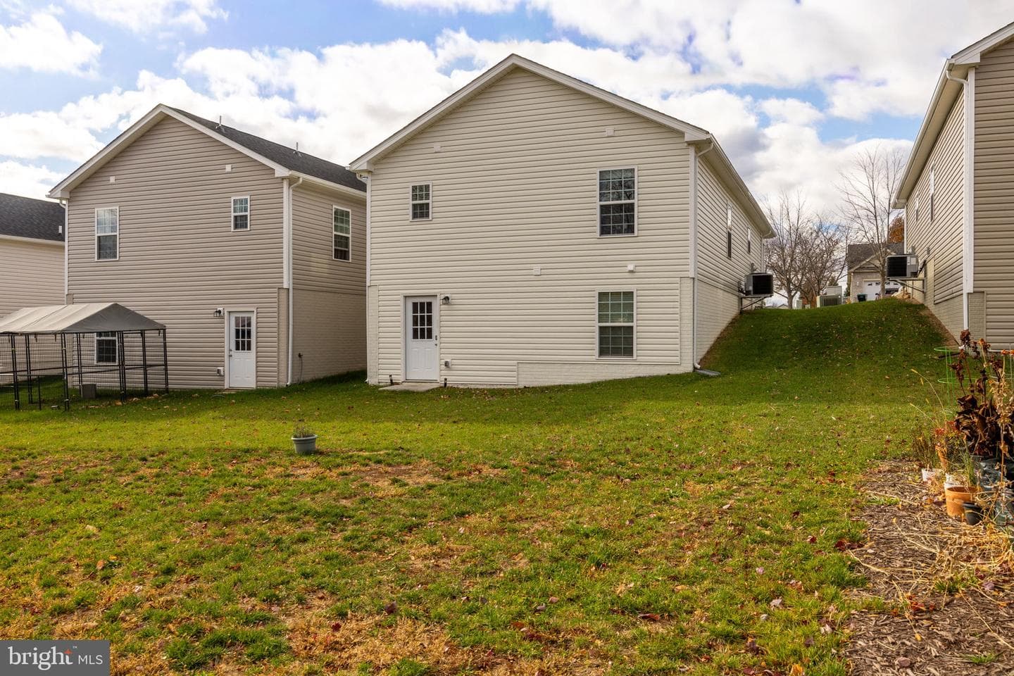 558 Great Oak Court photo 43
