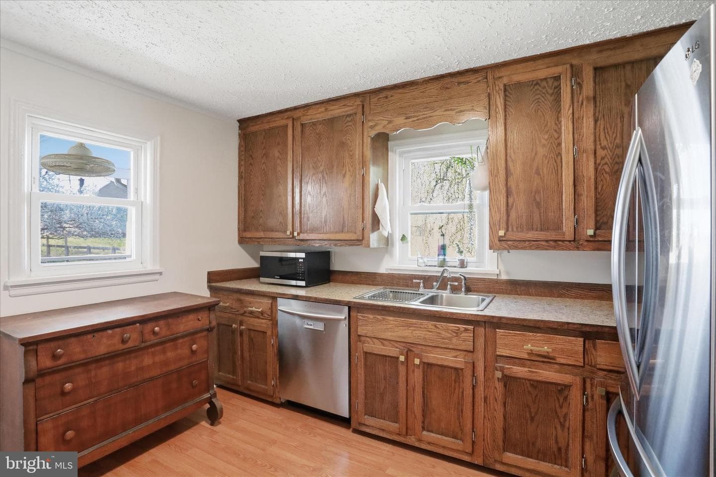 225 Fairground Road photo 21