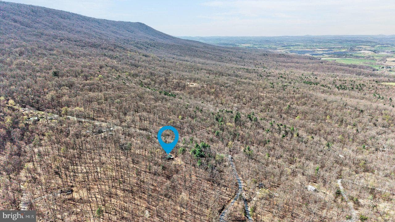 137 Sandstone Lane photo 34