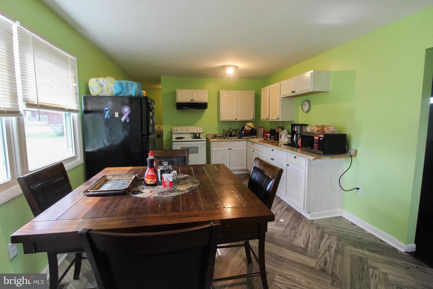 2212 Swartz Road photo 9