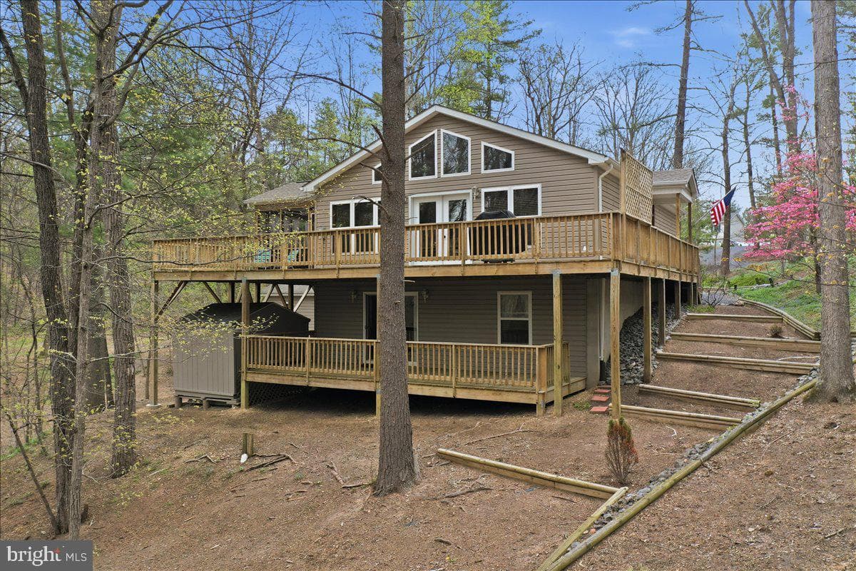 247 Dogwood Drive photo 2