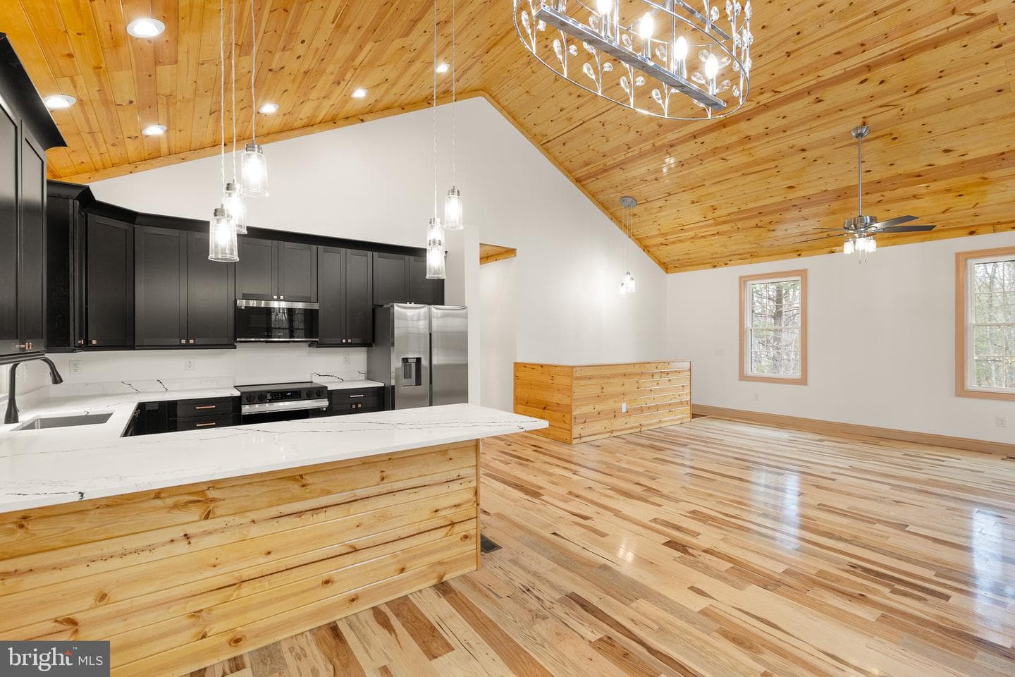 8399 Supinlick Ridge photo 13