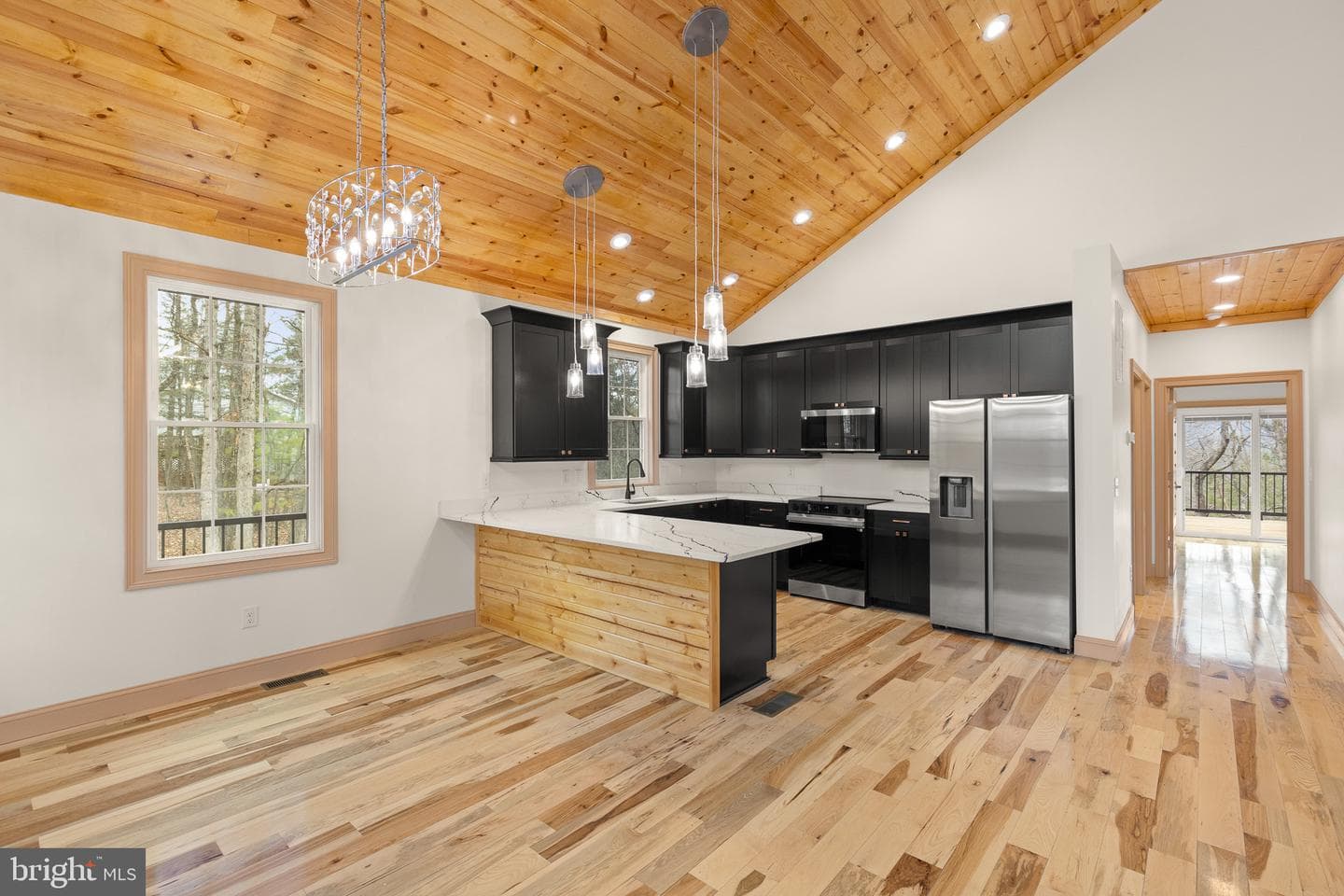 8399 Supinlick Ridge photo 9