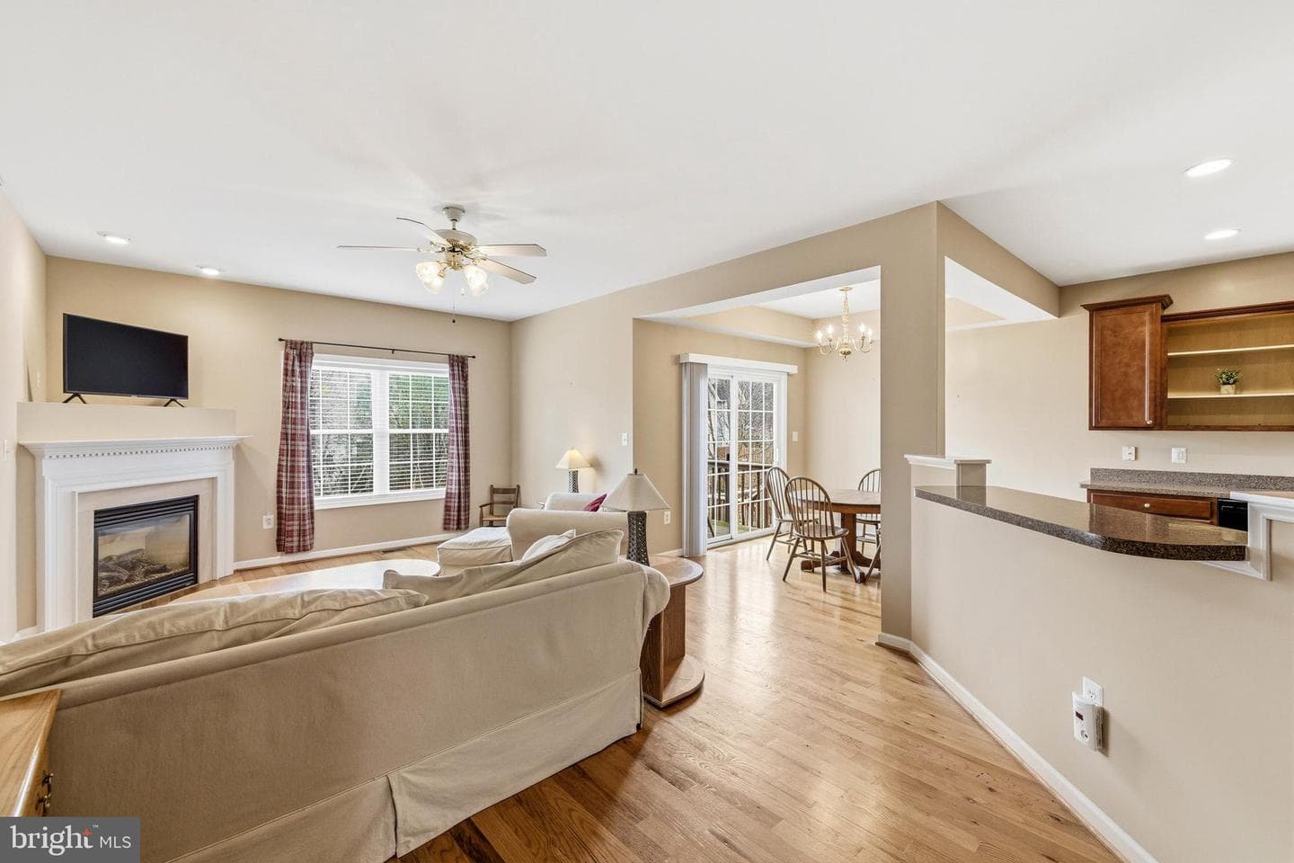 355 Hoover Road photo 14