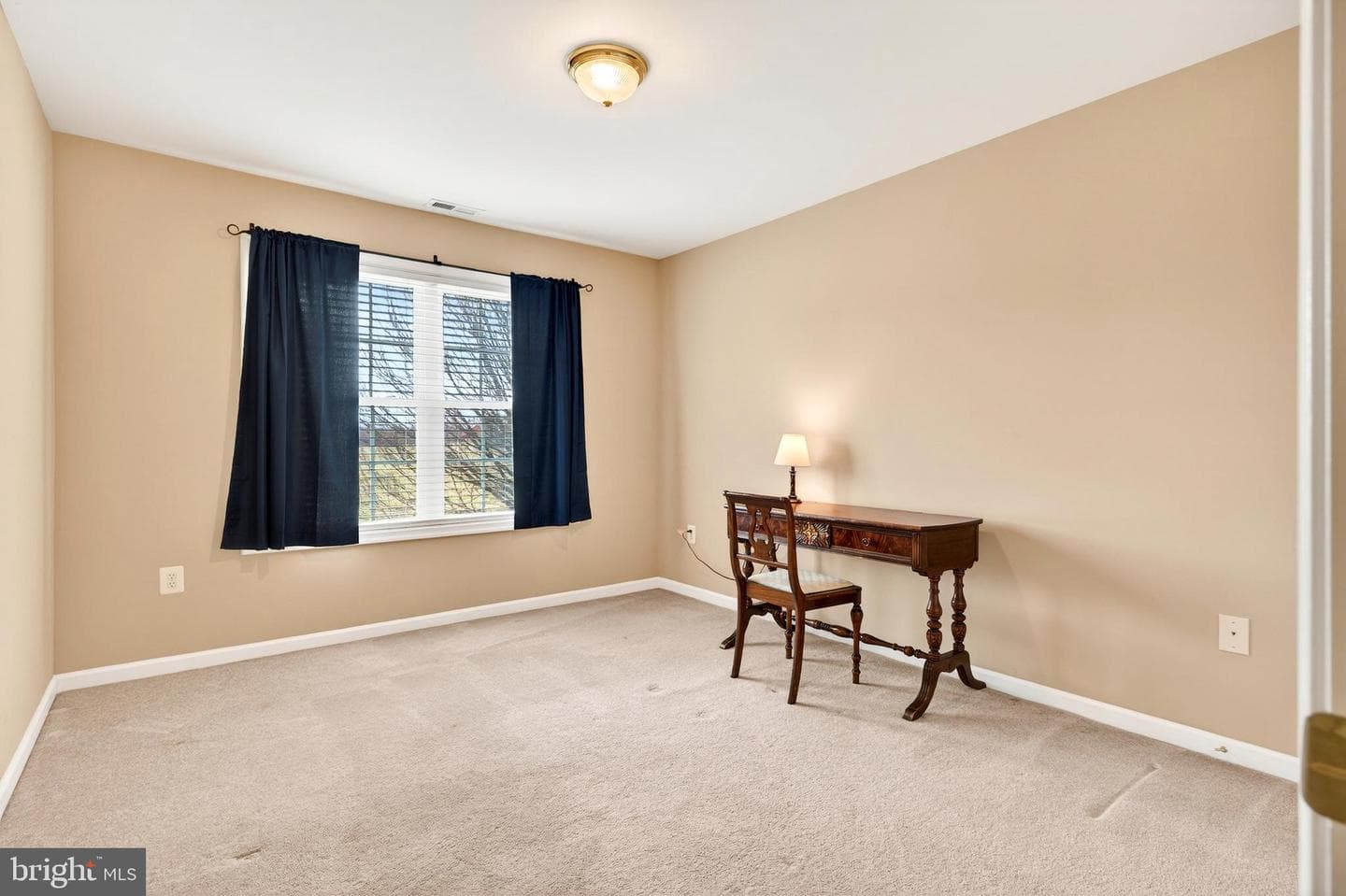 355 Hoover Road photo 31