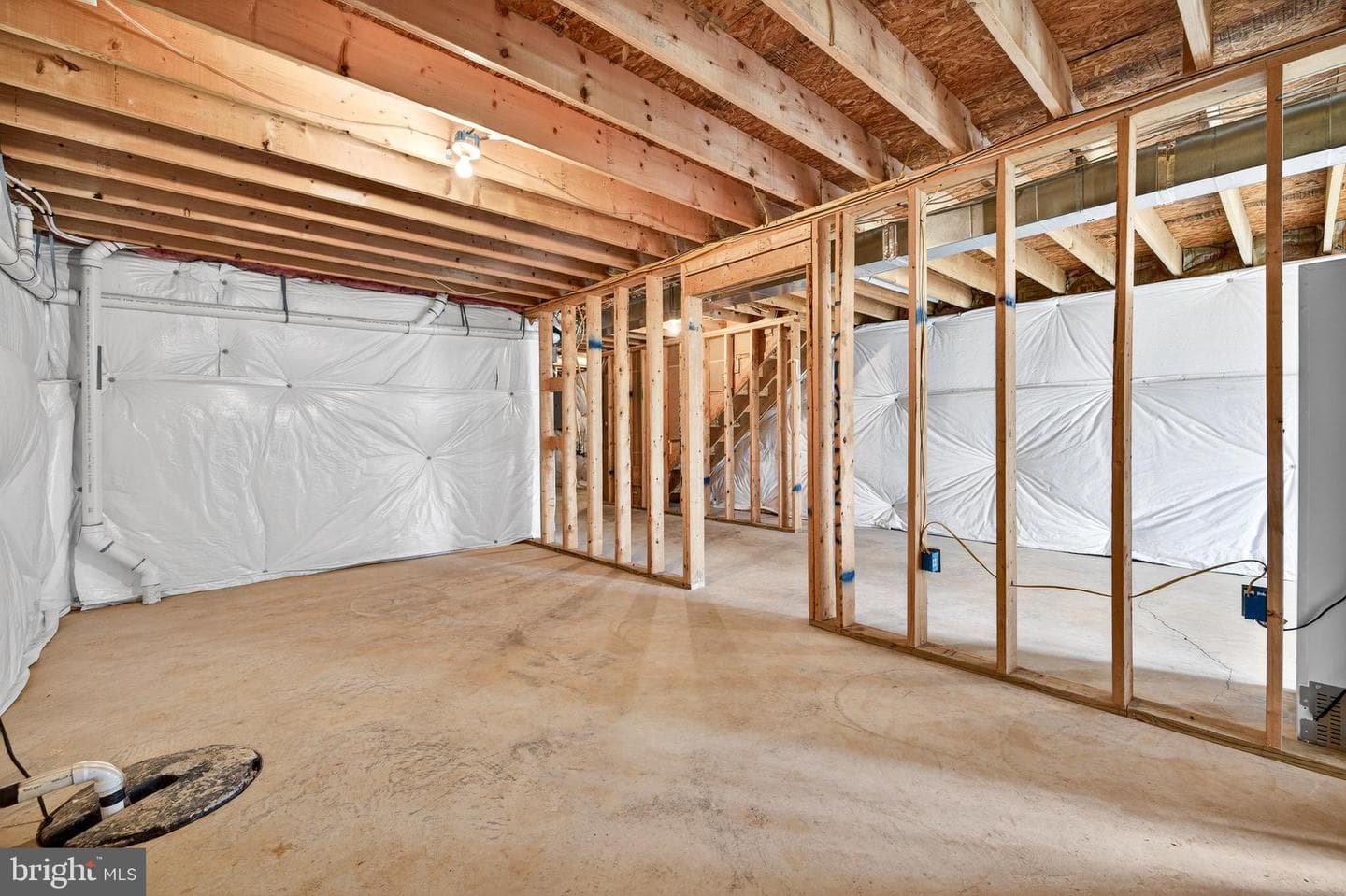355 Hoover Road photo 43