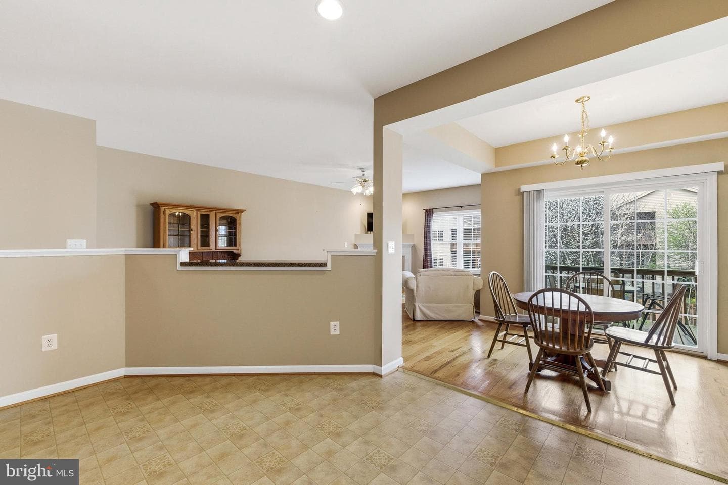355 Hoover Road photo 7