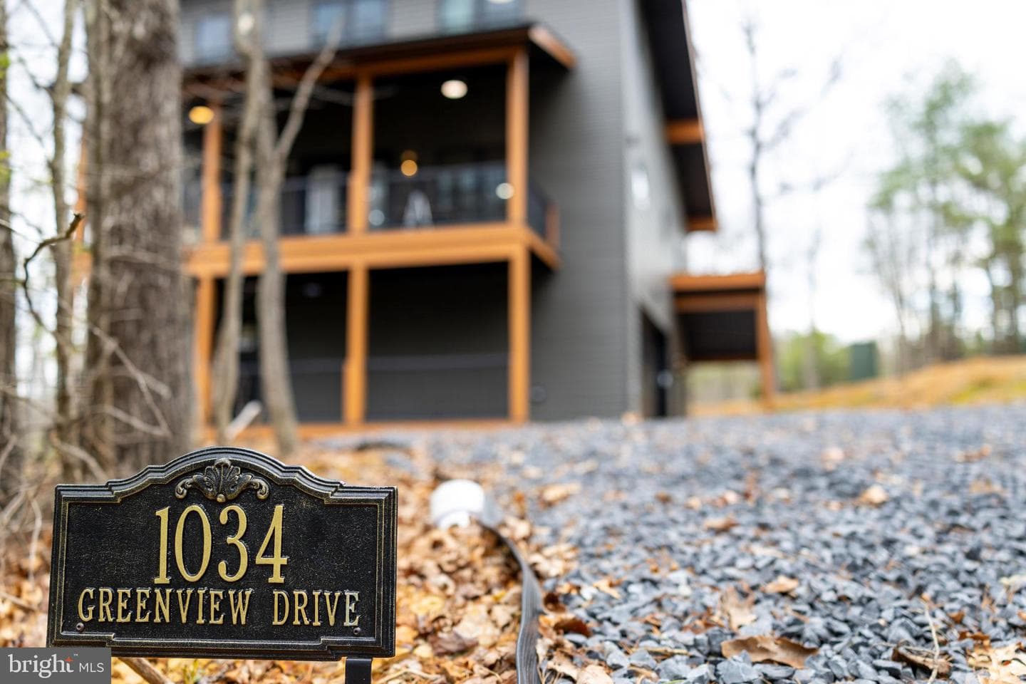 1034 Greenview photo 71
