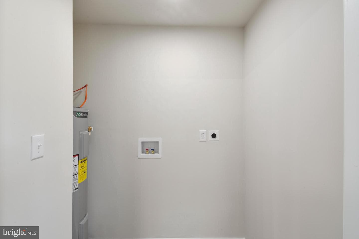 136 S Water Street photo 23