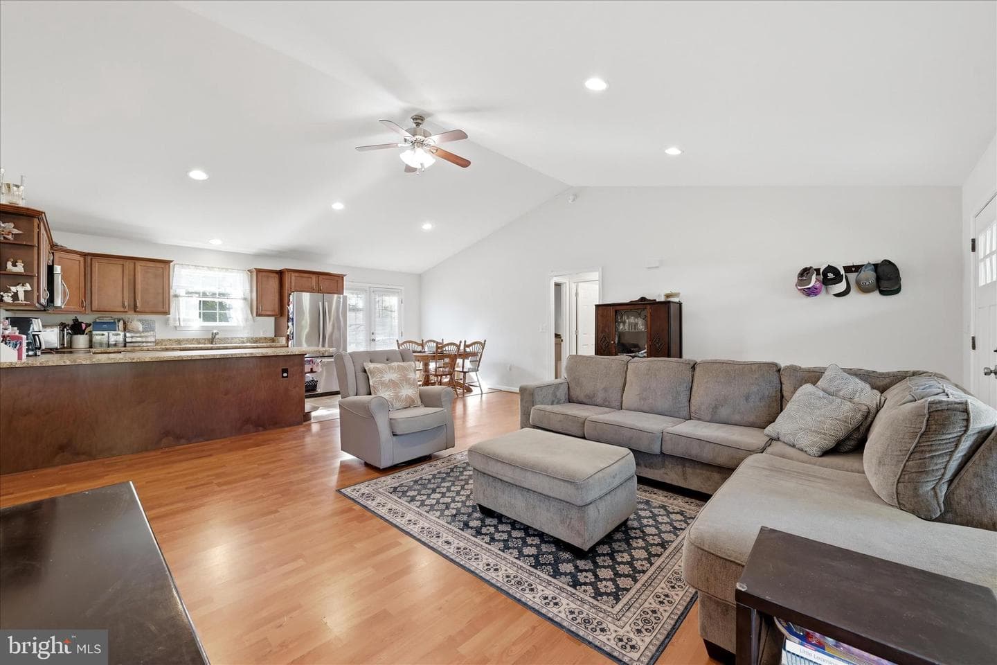 162 S Loudoun Street photo 11