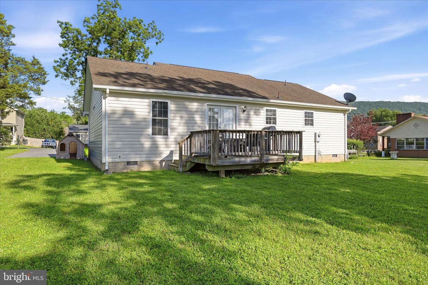 162 S Loudoun Street photo 33