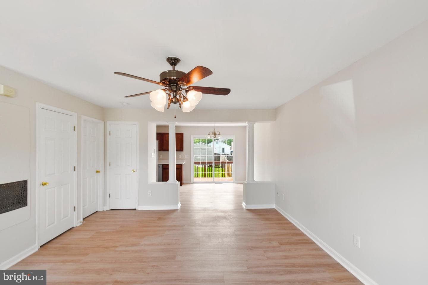 577 Ash Street photo 2