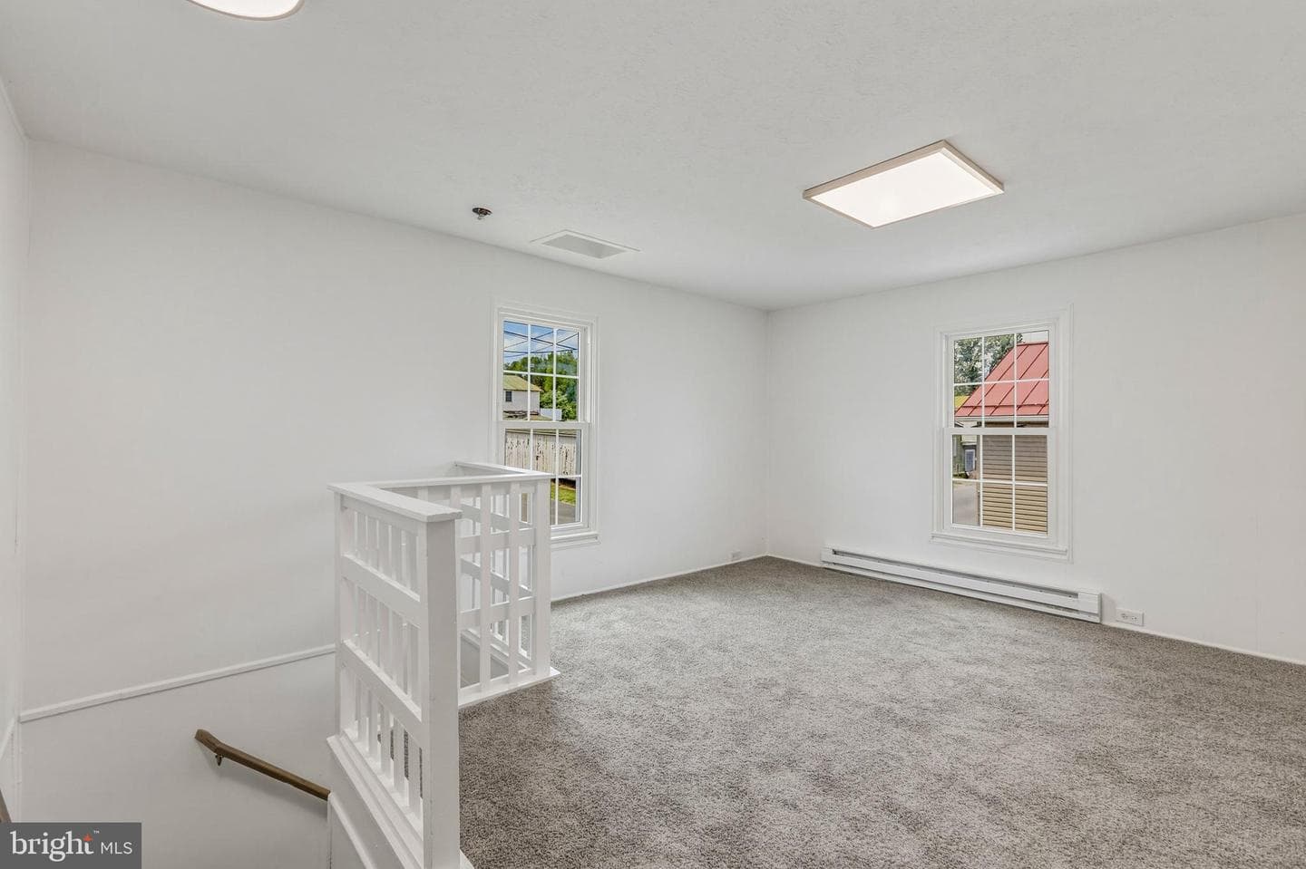 223 W High Street photo 15