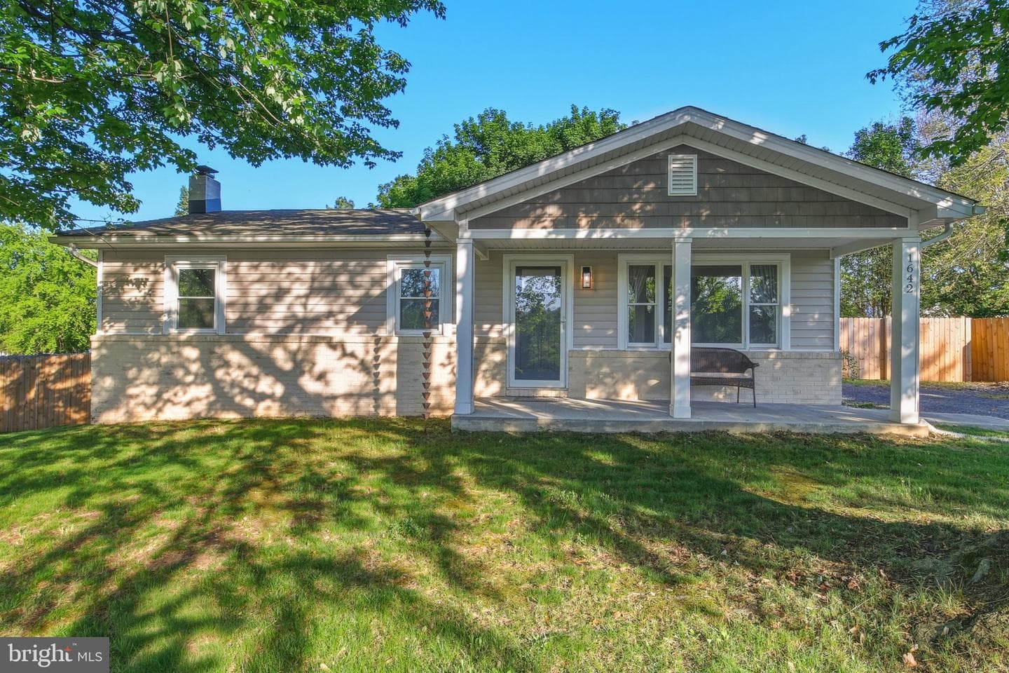 1642 S Ox Road photo 2