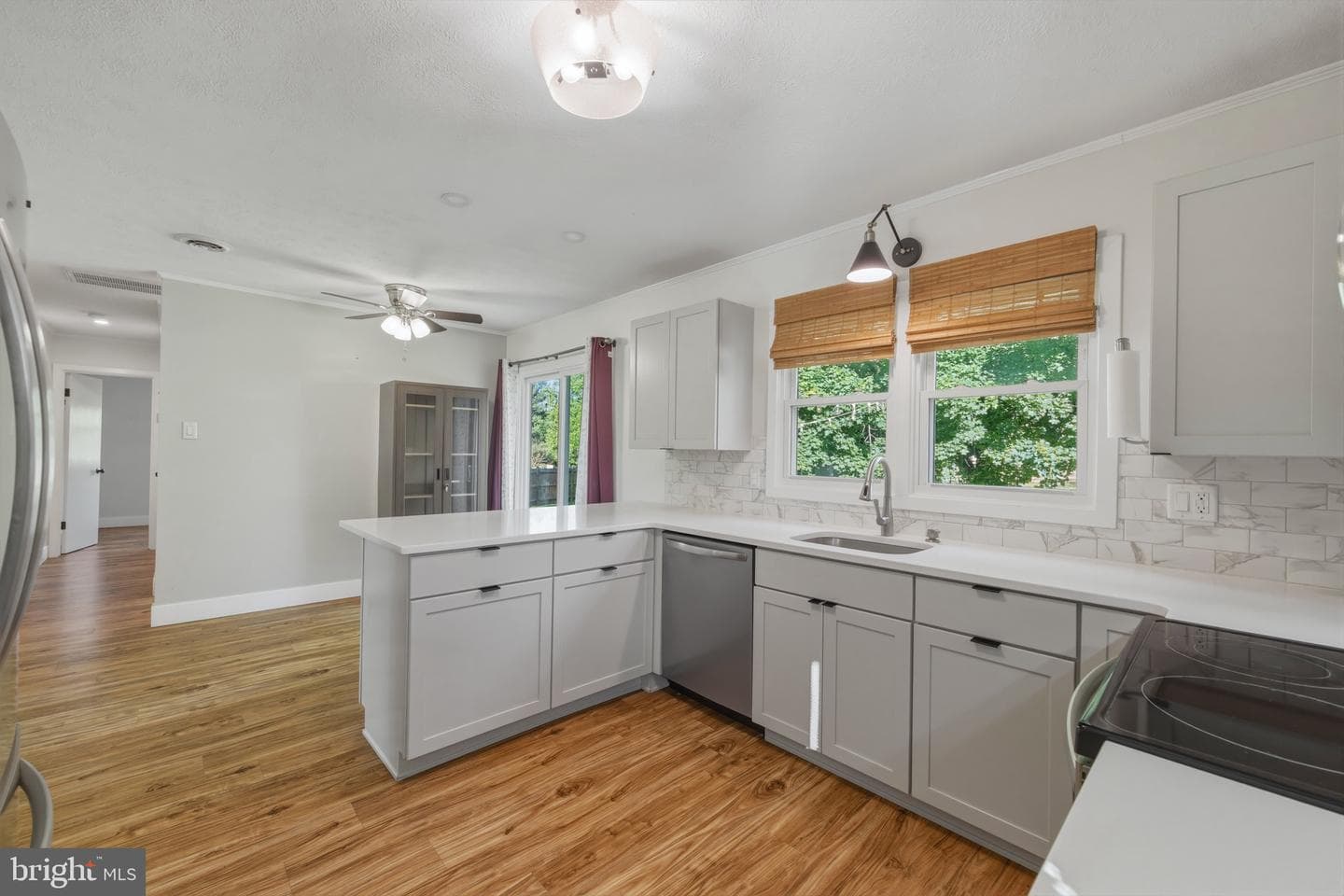 1642 S Ox Road photo 7