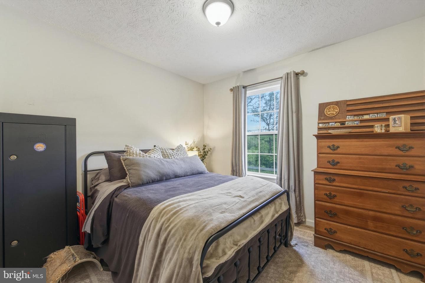 658 W King Street photo 15