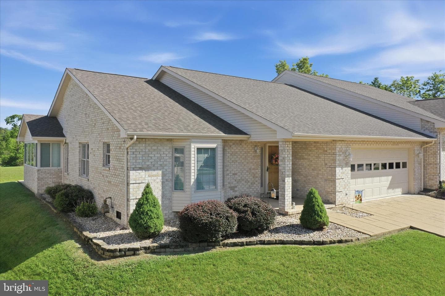 621 Kestrel Court photo 33