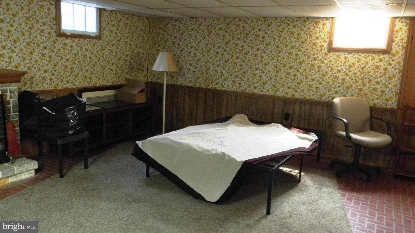 129 Apple Ave photo 34