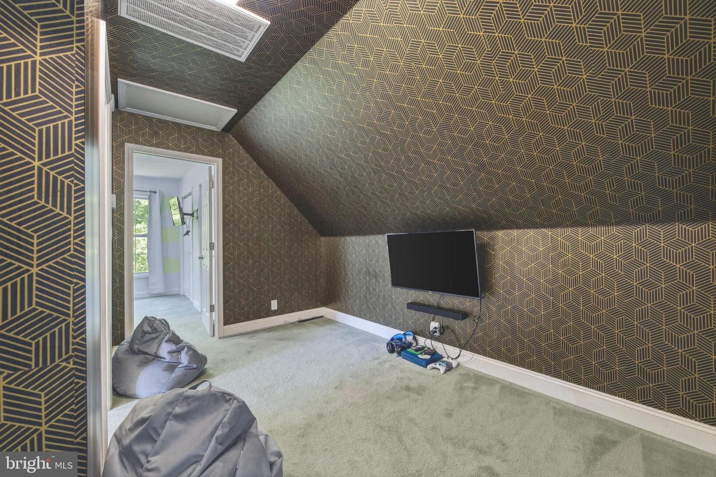 671 Willow Ln photo 37
