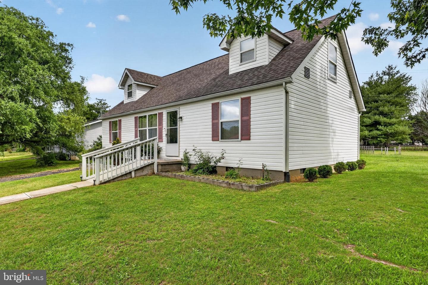5821 Robin Street photo 19