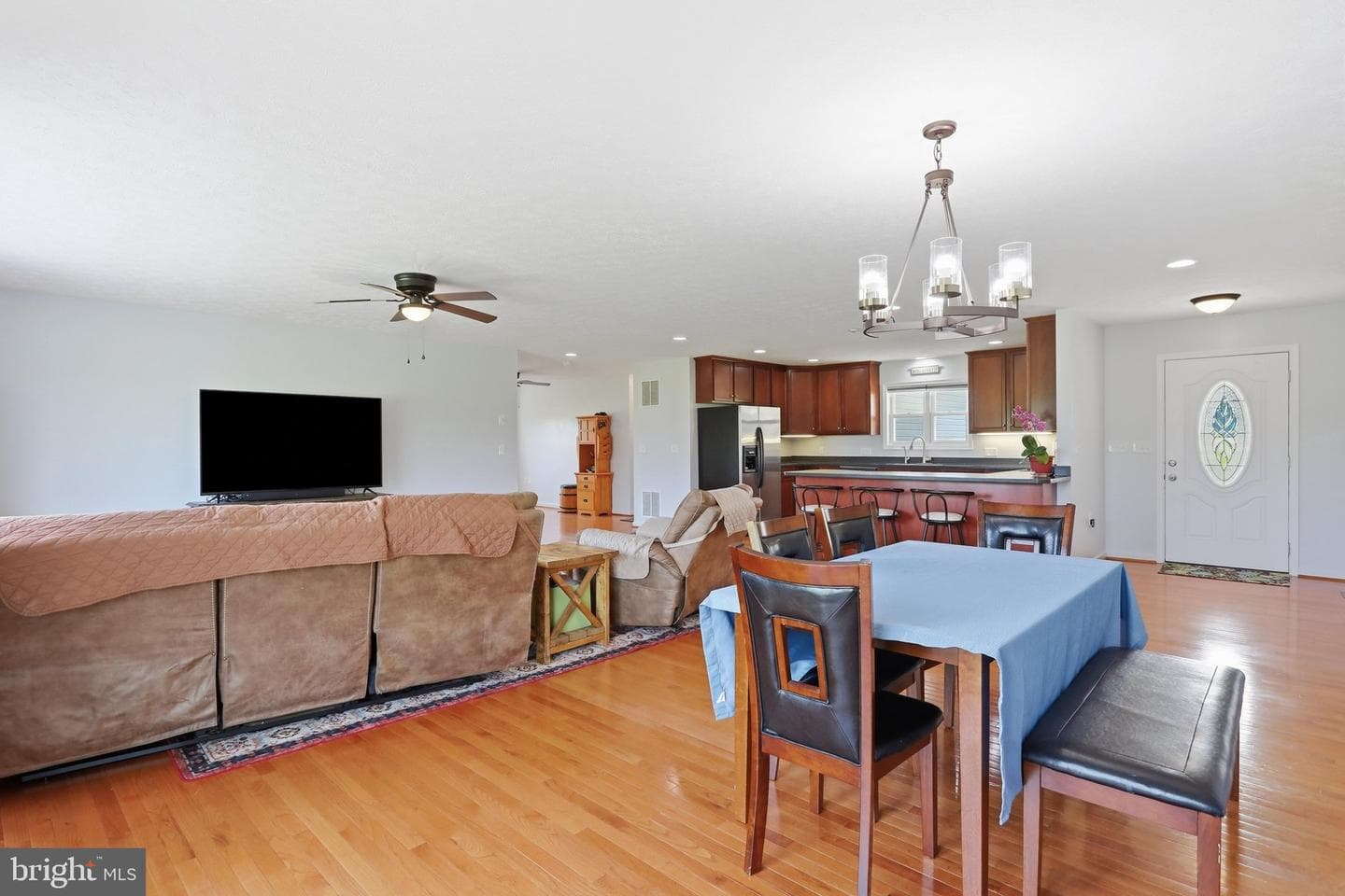 110 Summers Lane photo 16