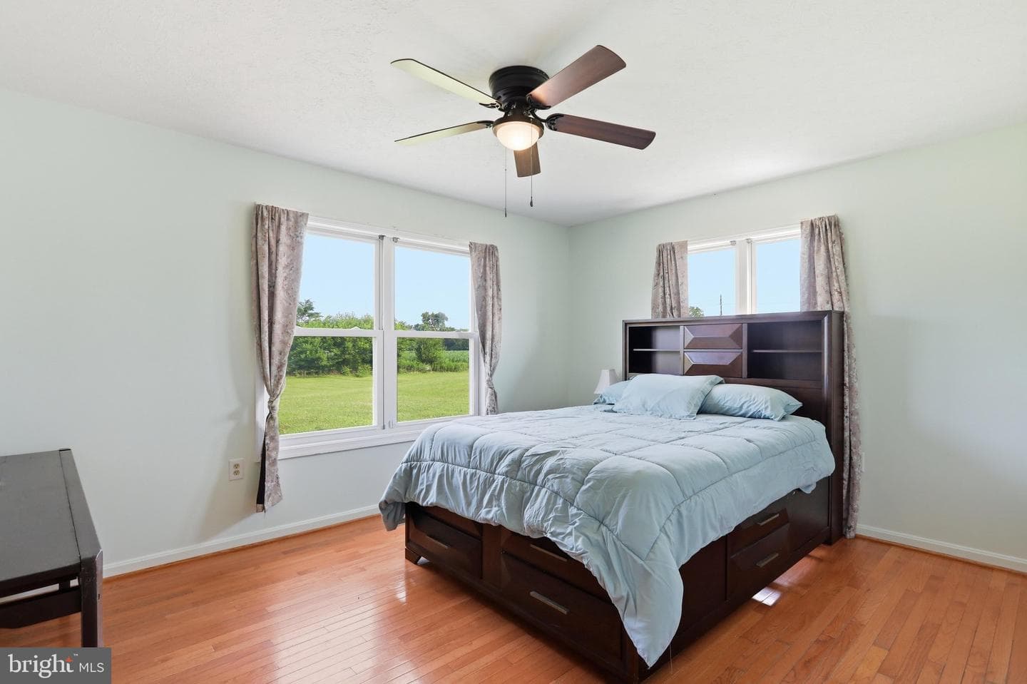 110 Summers Lane photo 20