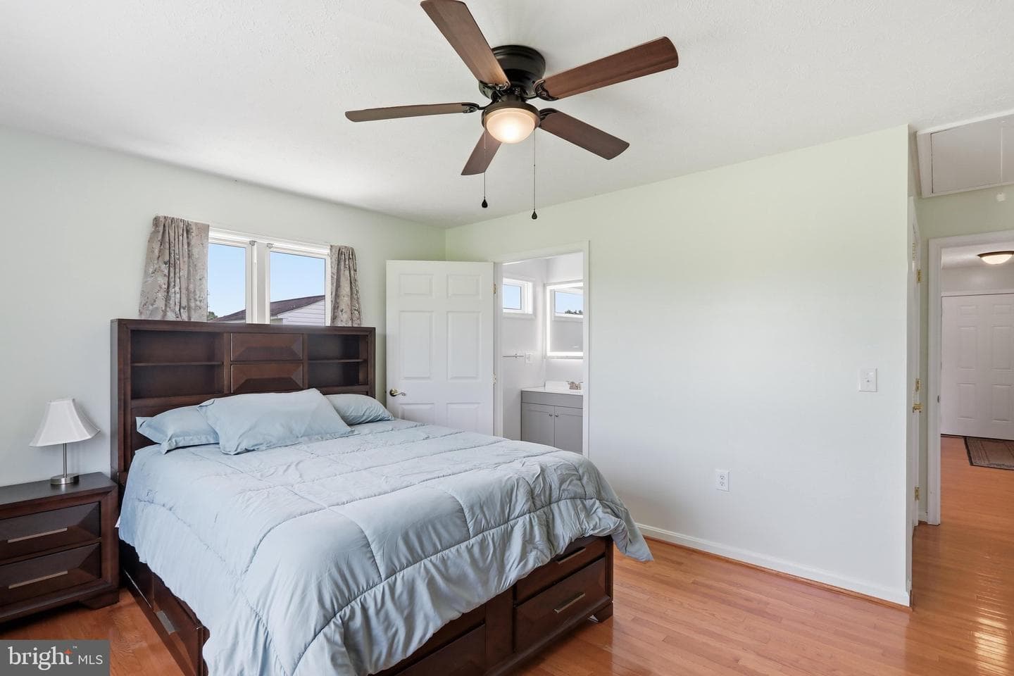 110 Summers Lane photo 22