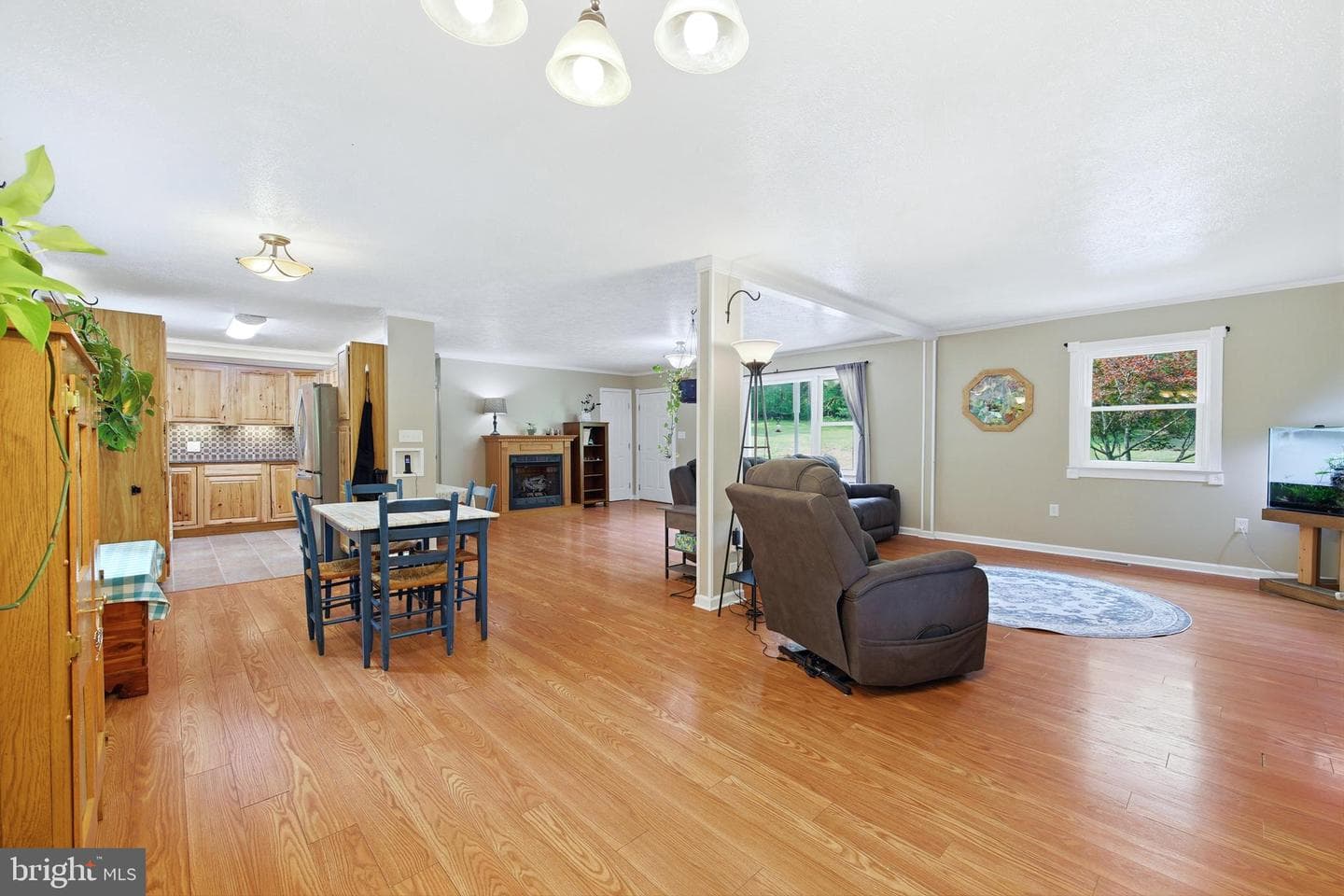 356 White Oak Ln photo 11