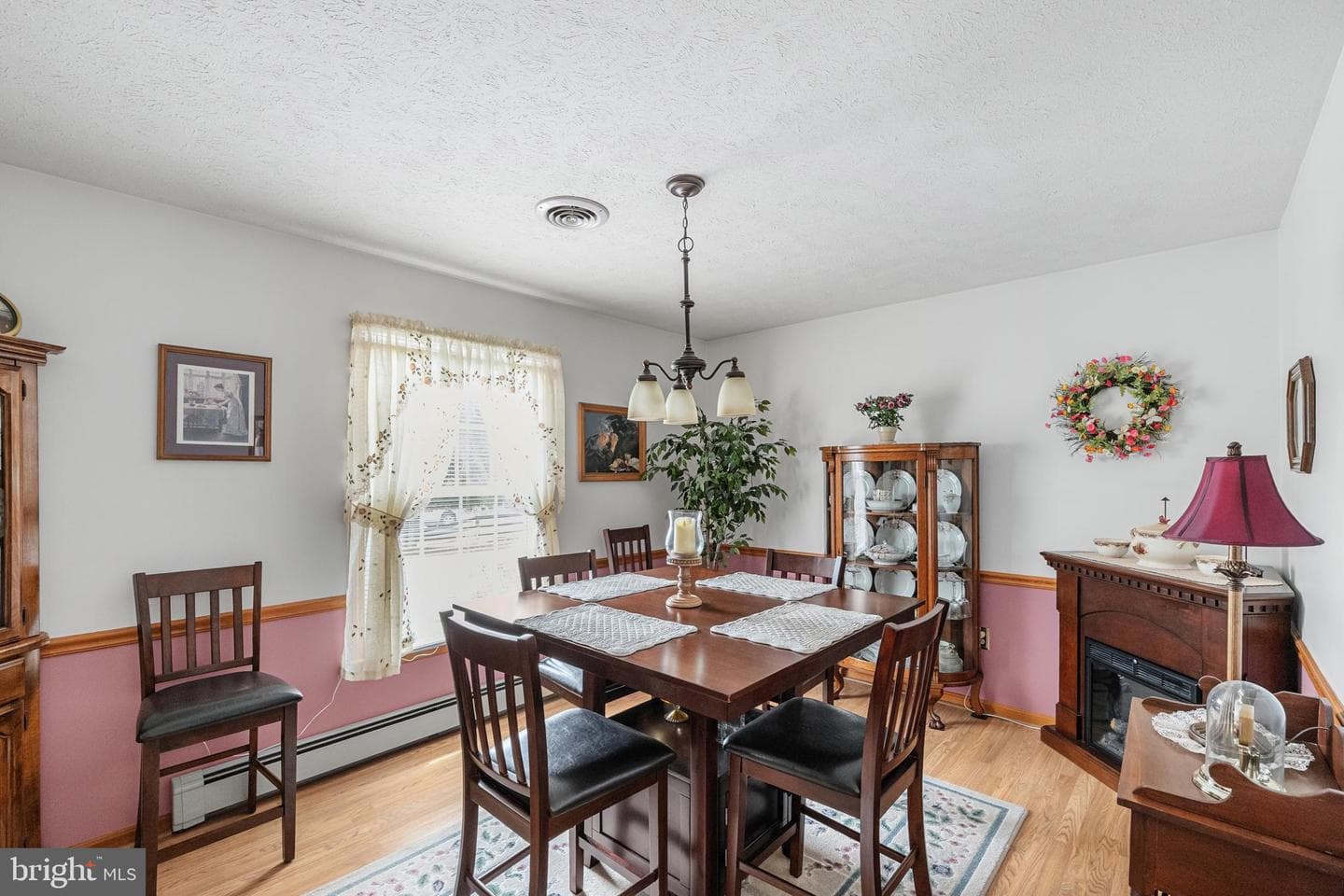 908 Jonathan Street photo 29