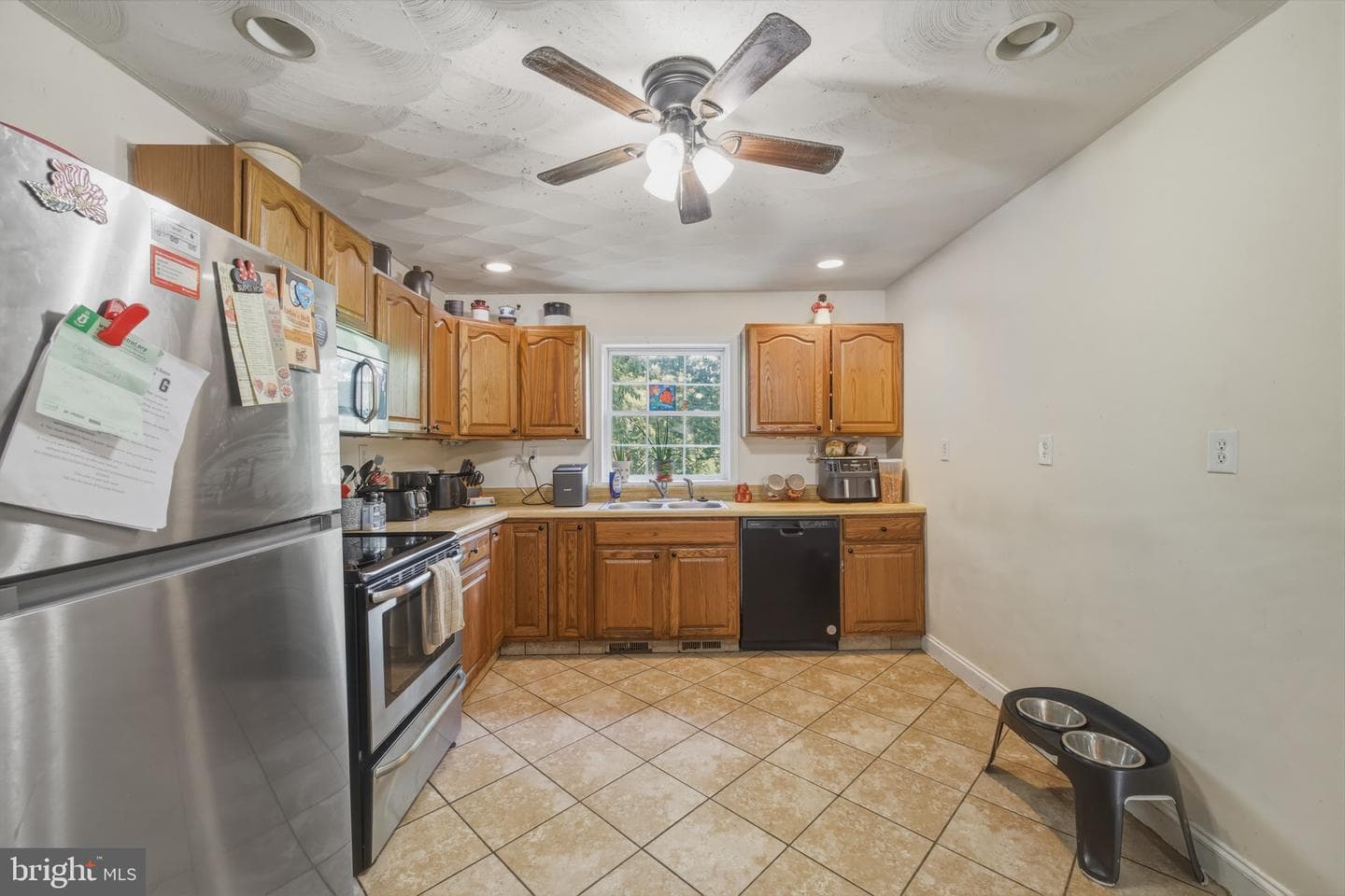 272 Willow Lane photo 8