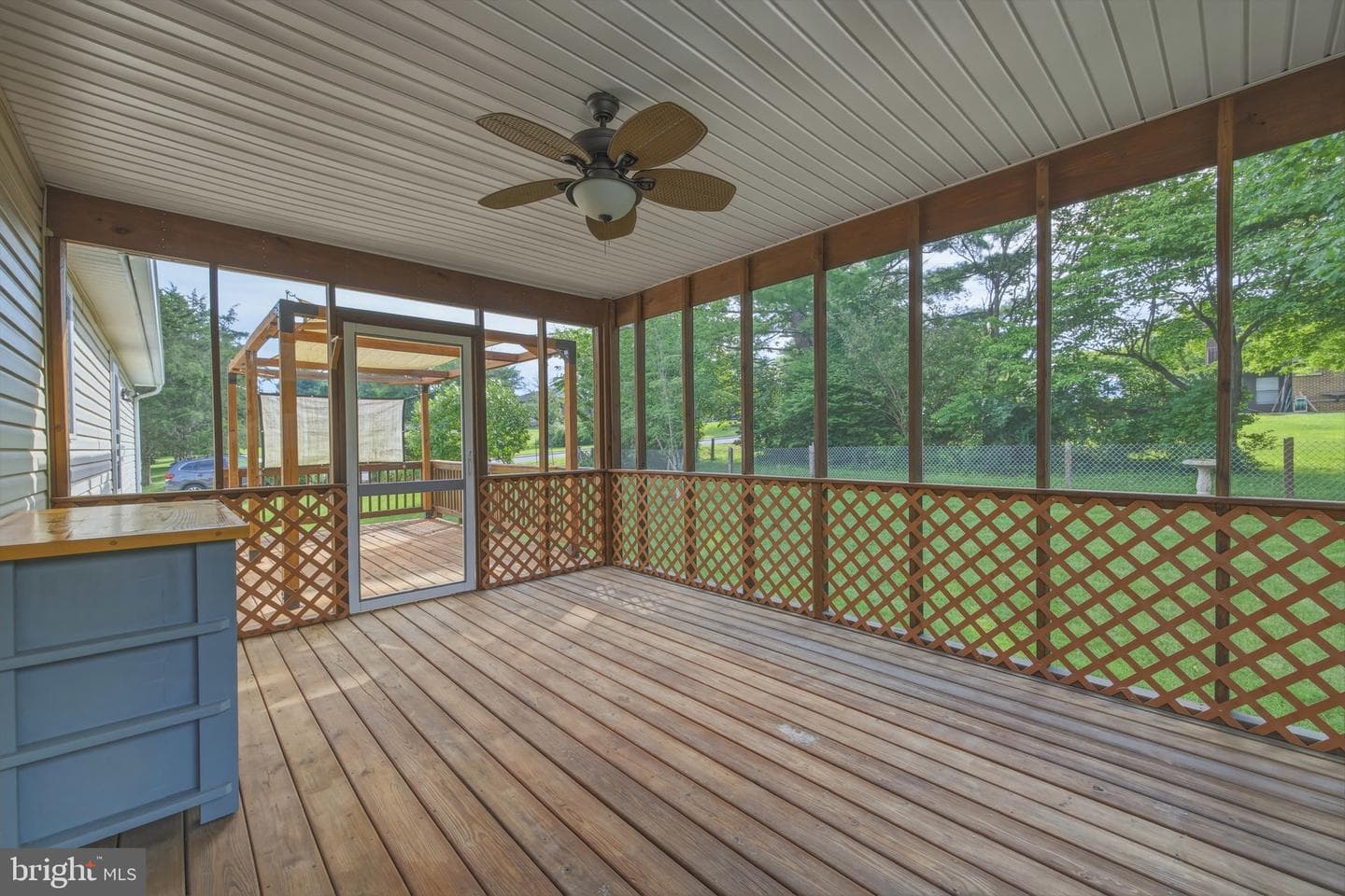 705 Stonecrest Drive photo 16