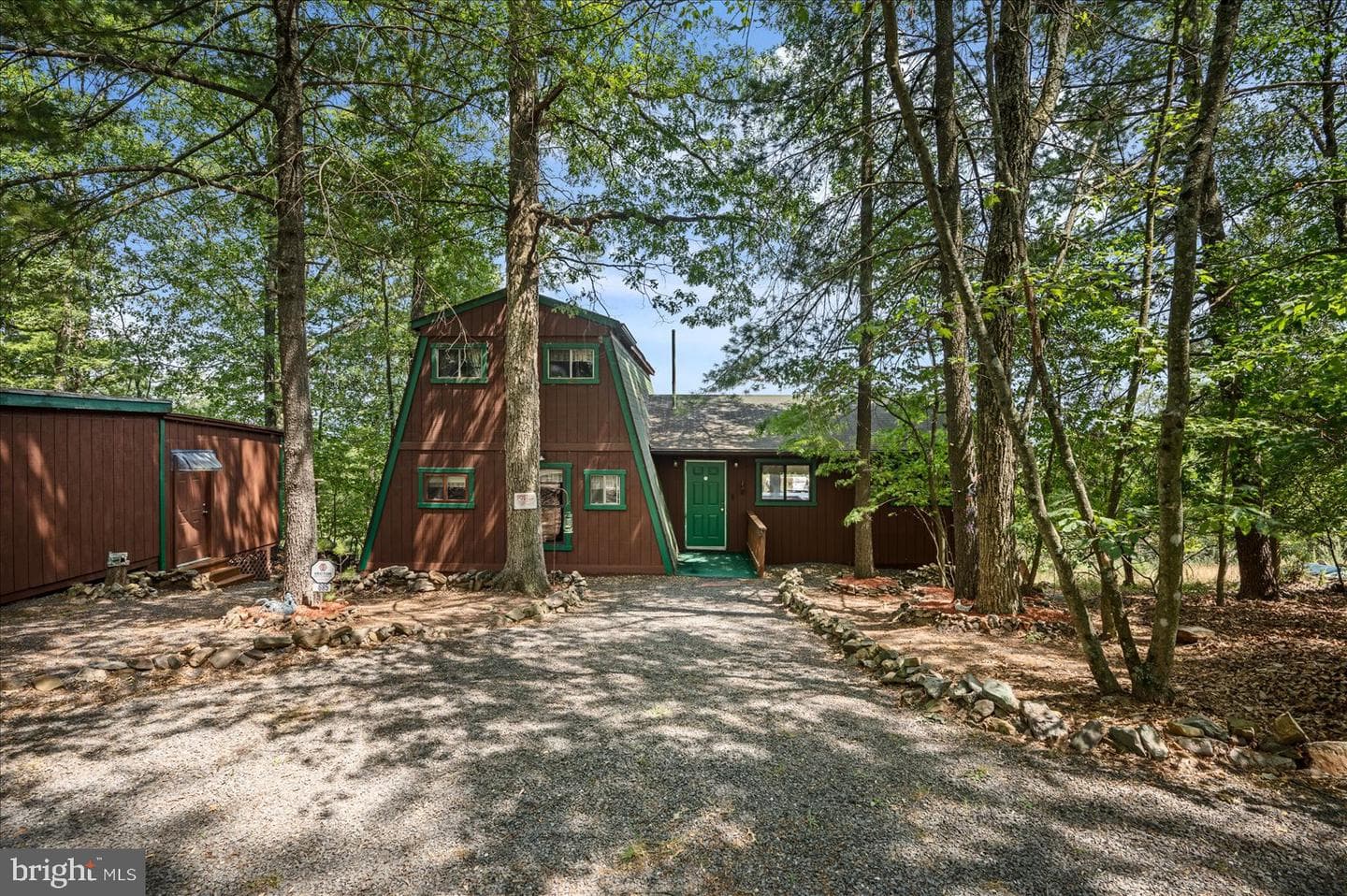 685 N Maple photo 49