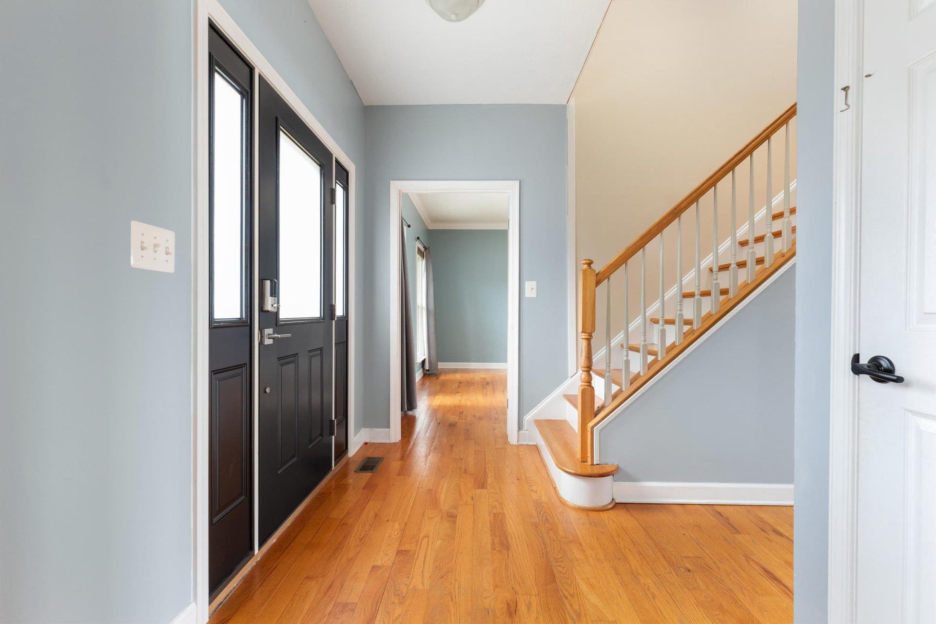677 Dellinger Drive photo 4