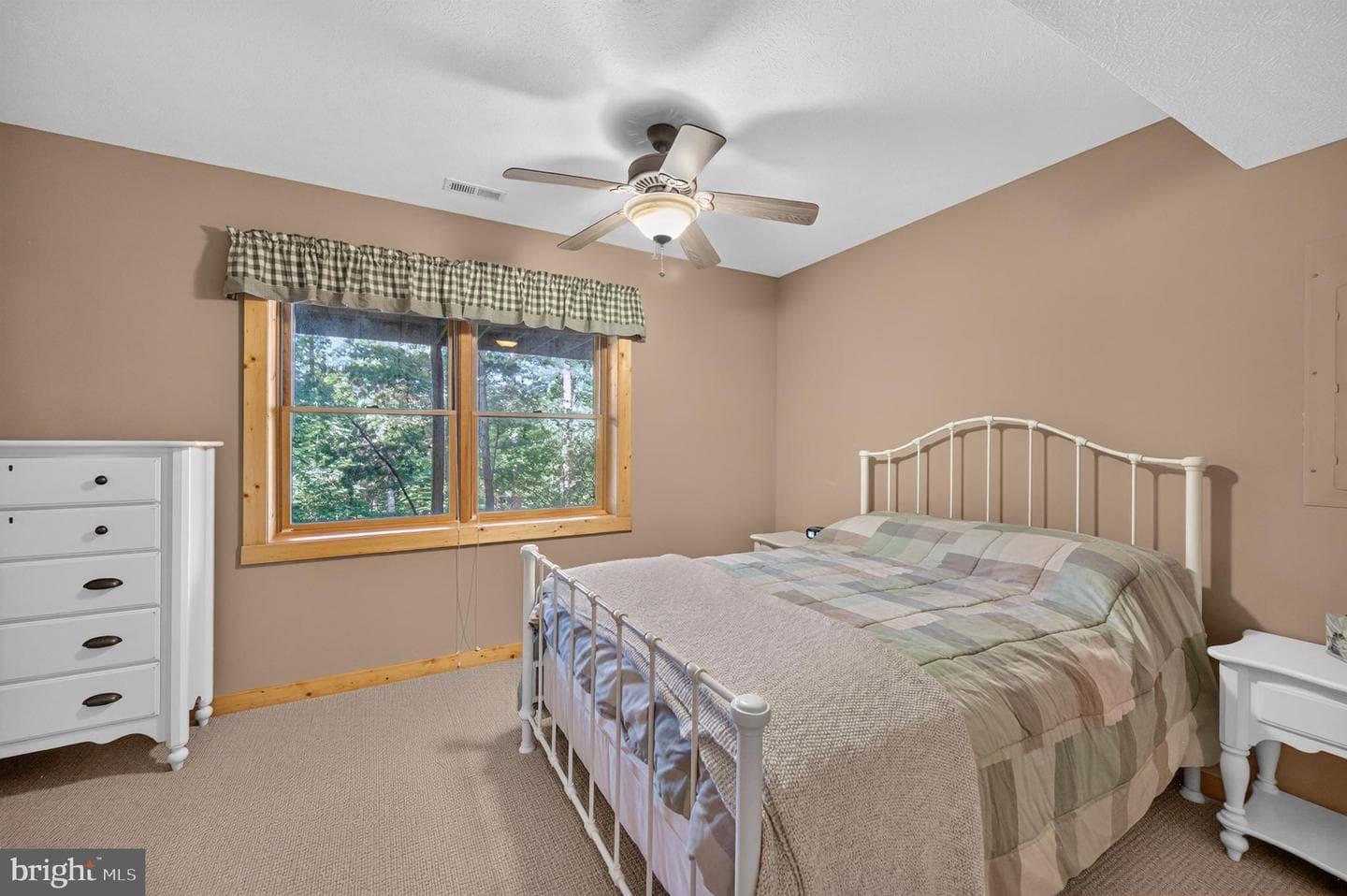 14 Vickie Way photo 51