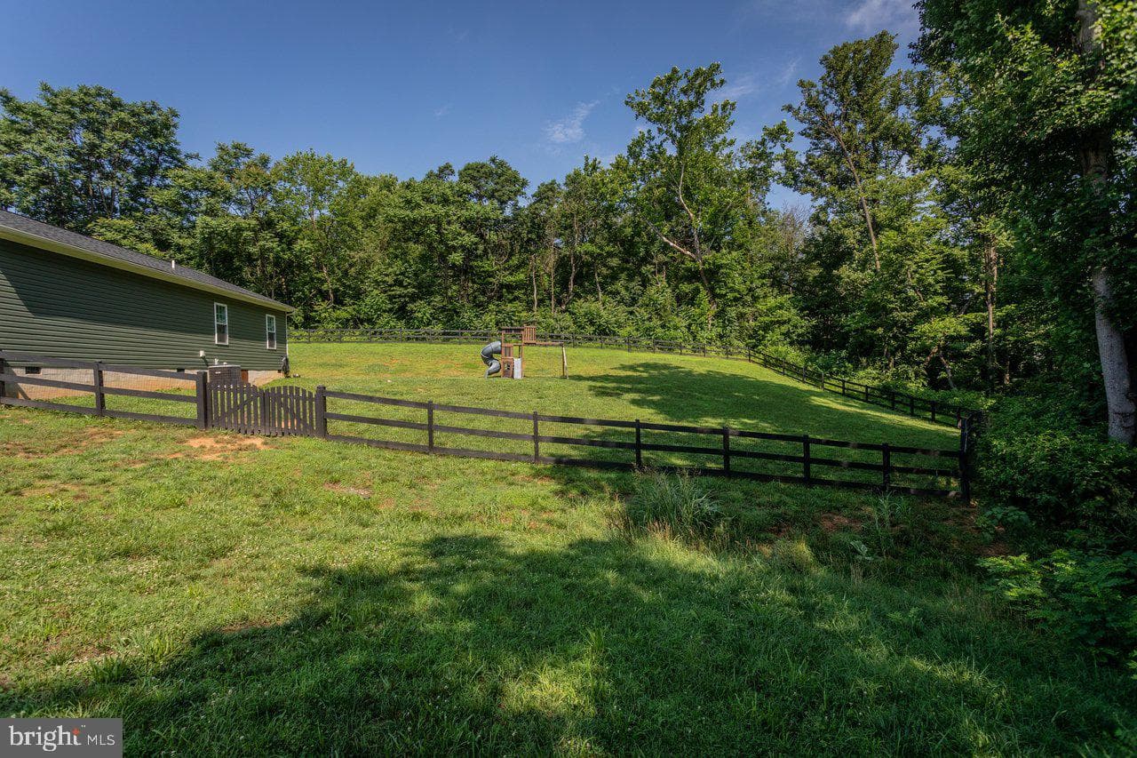 6127 Moore Avenue photo 42